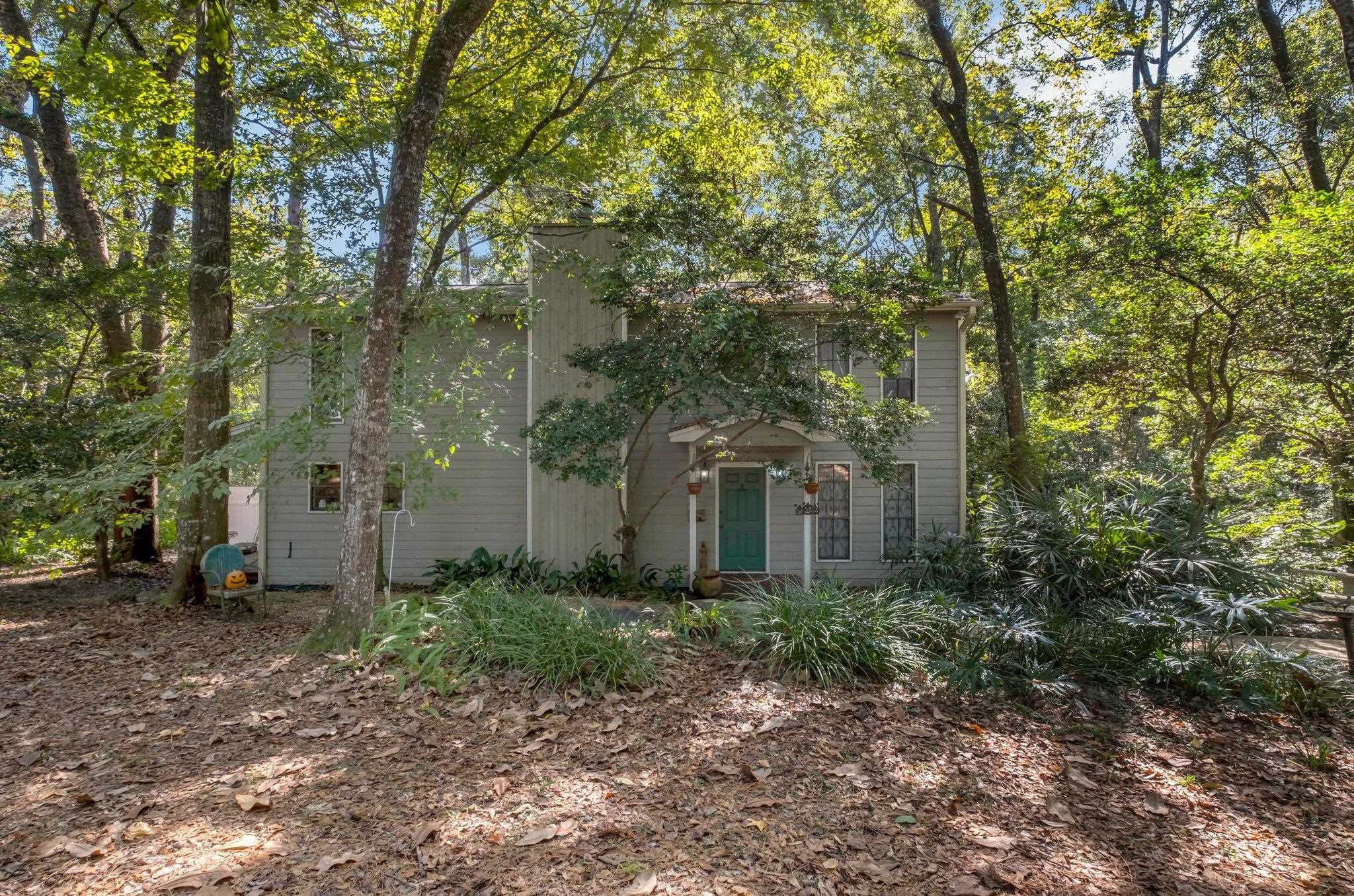 3002 Avon Circle