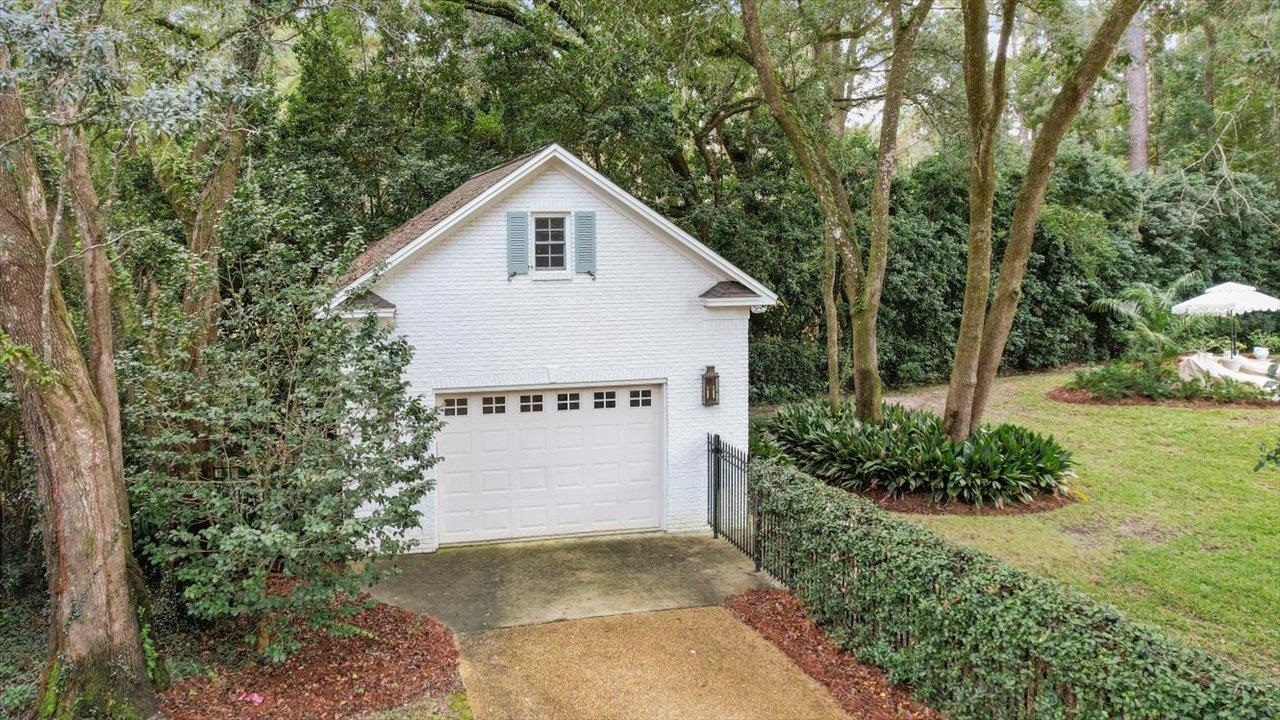 811 Live Oak Plantation Road