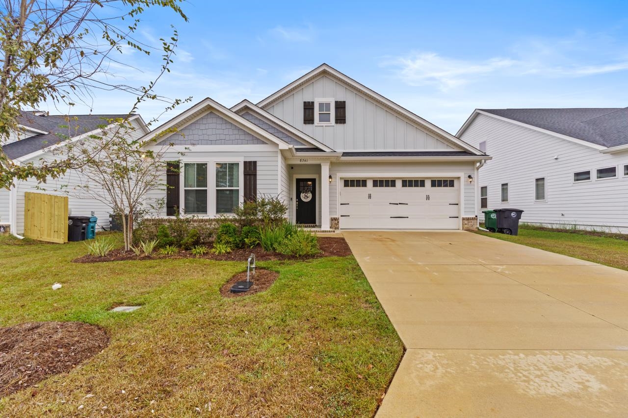 8741 Glenoak Trail