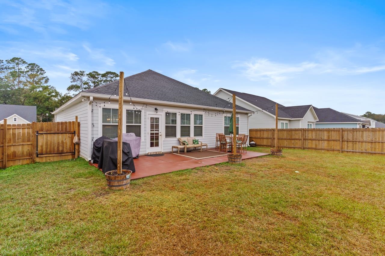 8741 Glenoak Trail