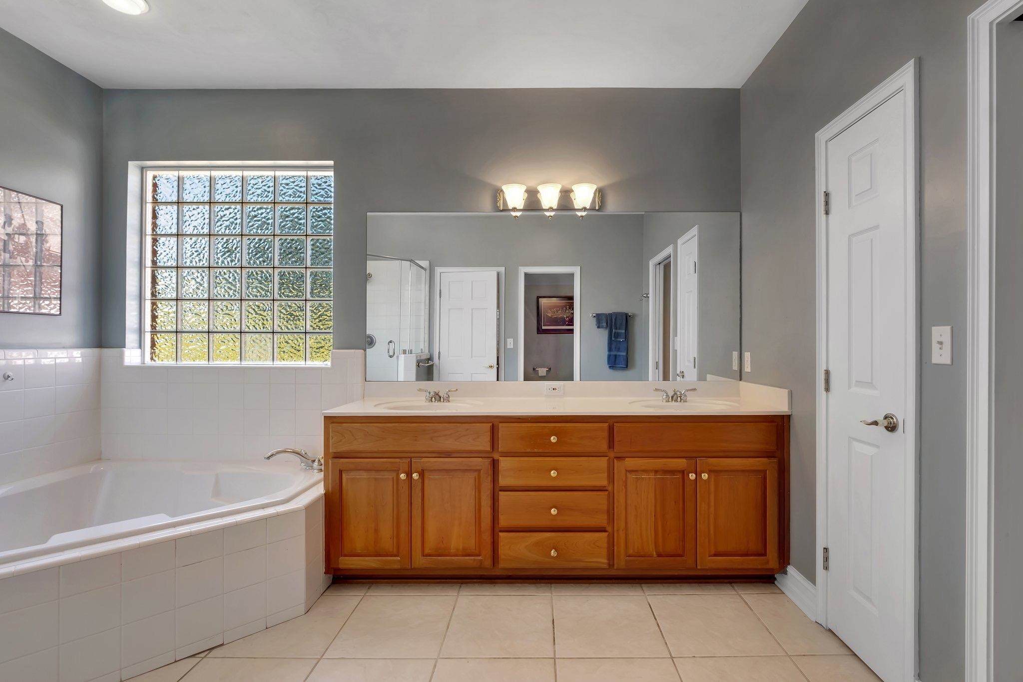 3006 Sawgrass Circle
