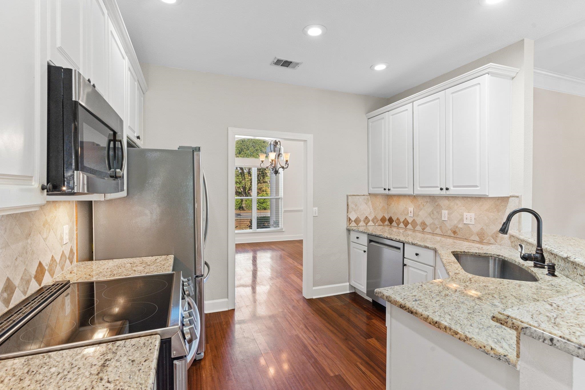 554 Meadow Ridge Drive