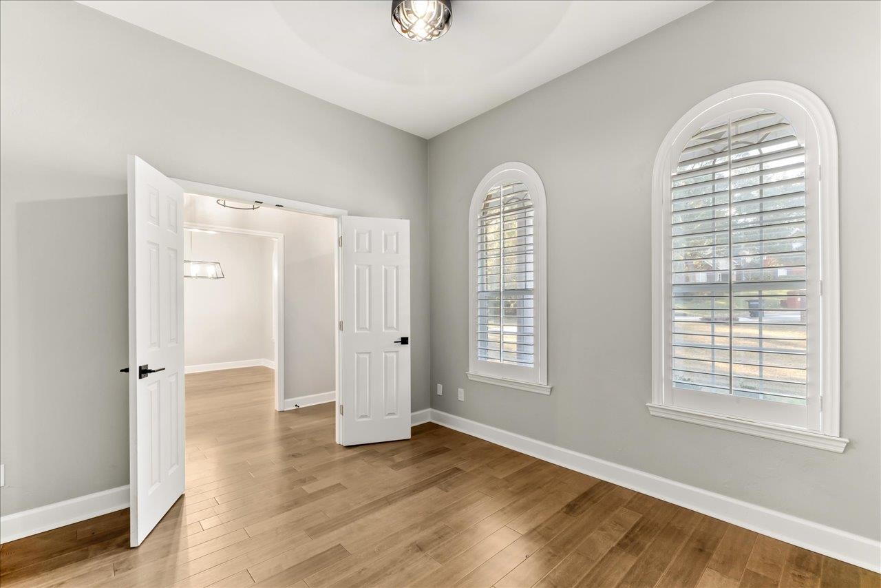 6541 Spicewood Lane