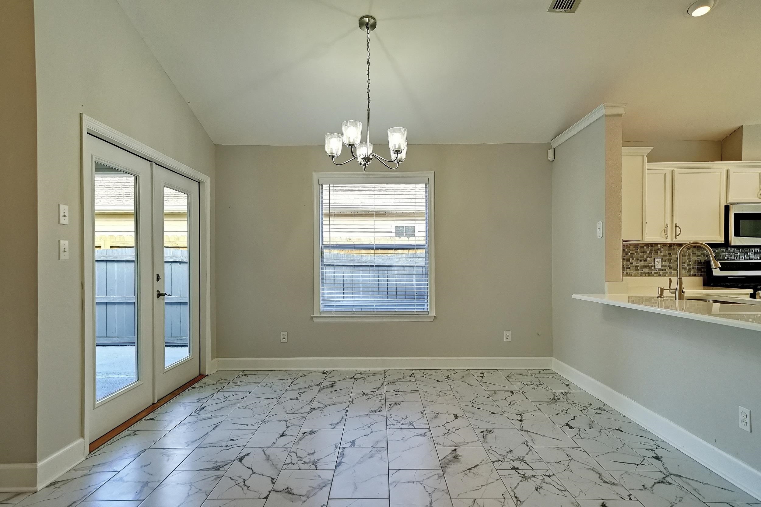 1463 Applewood Way