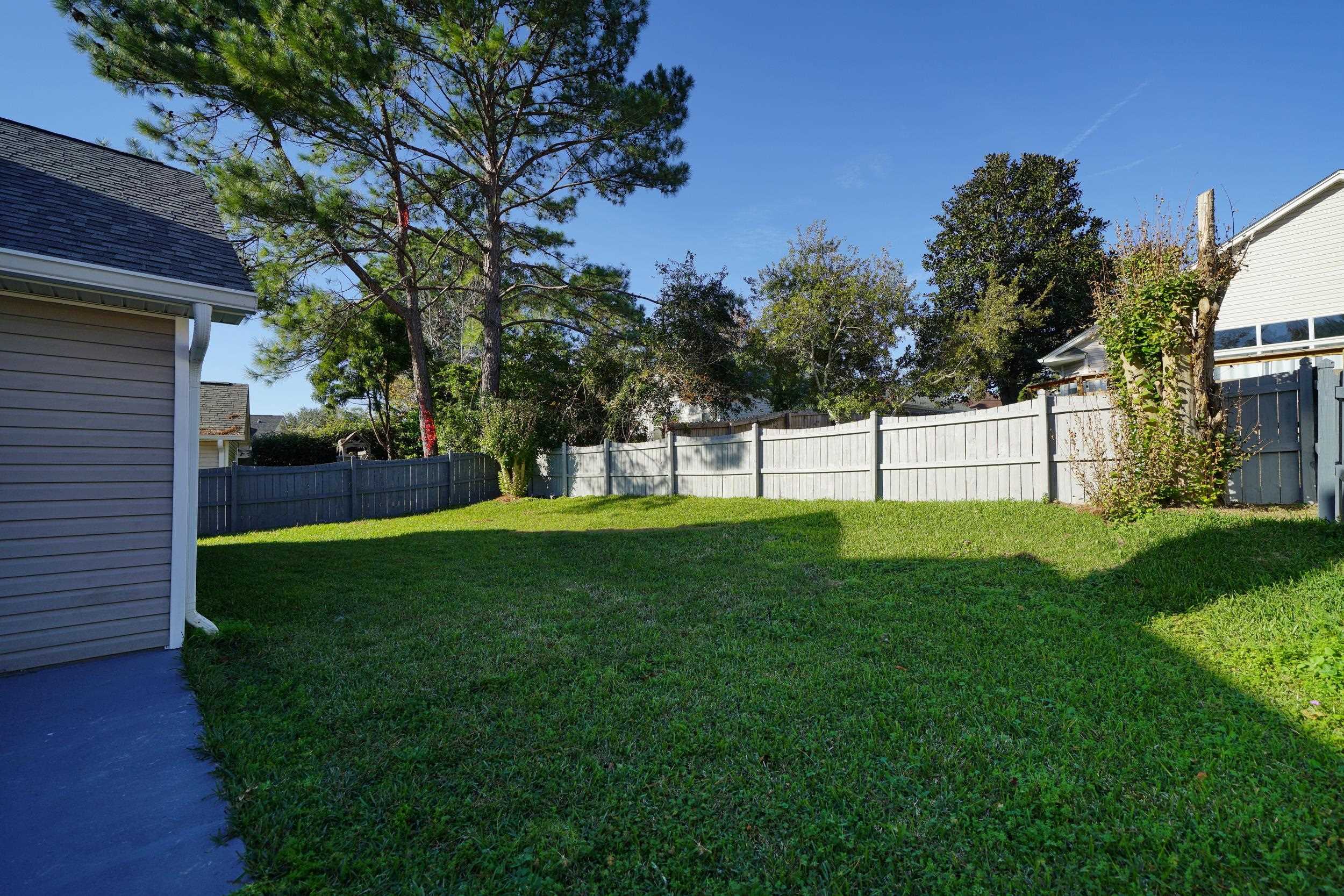 1463 Applewood Way