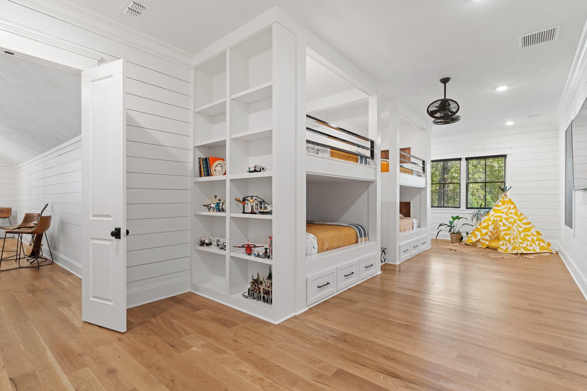 6490 Wiregrass Way