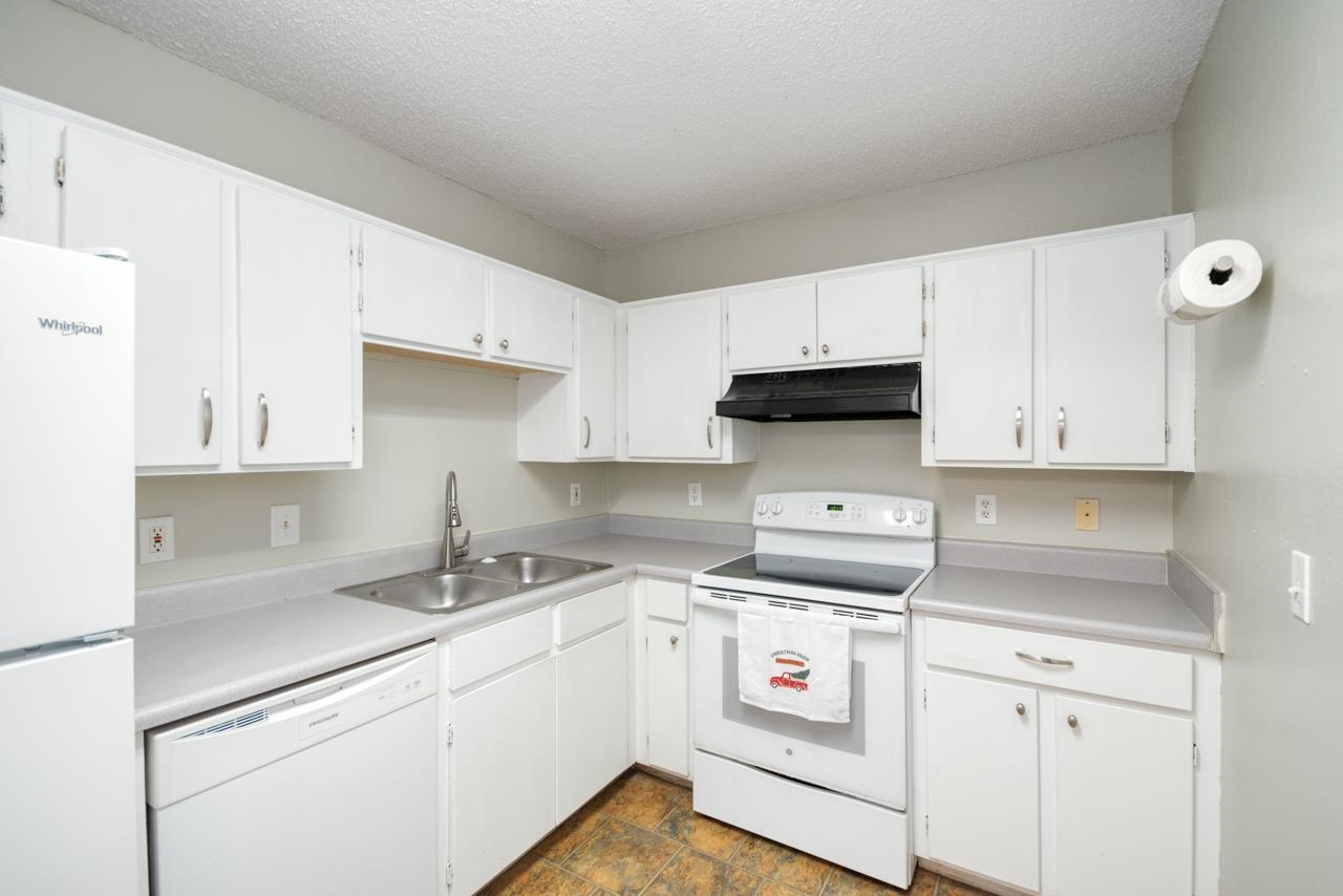 1100 Green Tree Court Unit: F