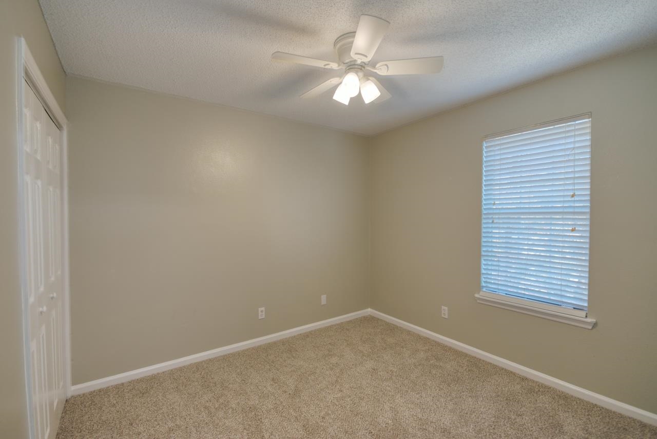 1100 Green Tree Court Unit: F