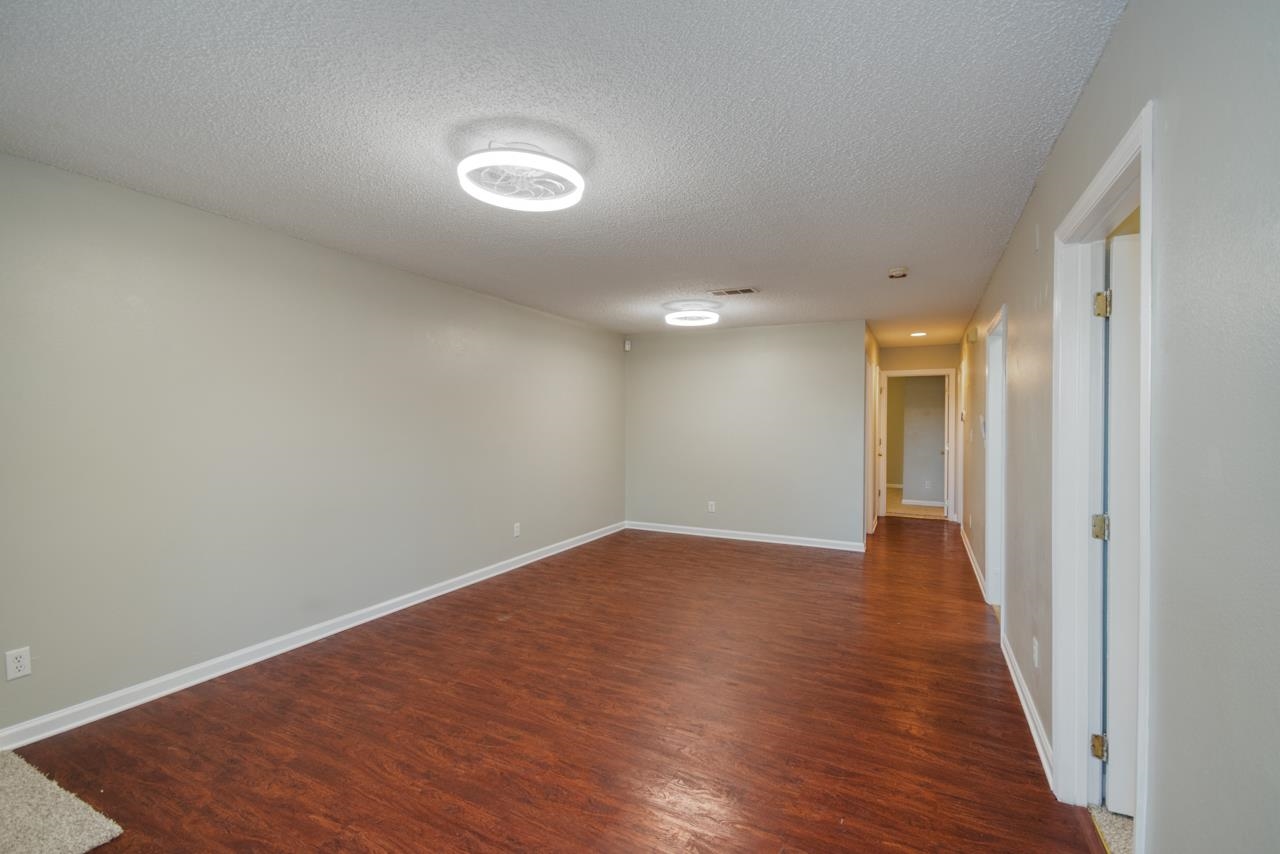 1100 Green Tree Court Unit: F