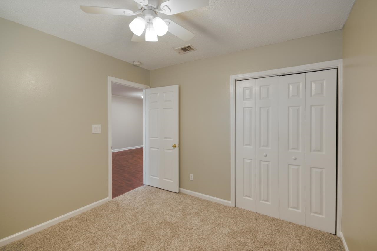 1100 Green Tree Court Unit: F