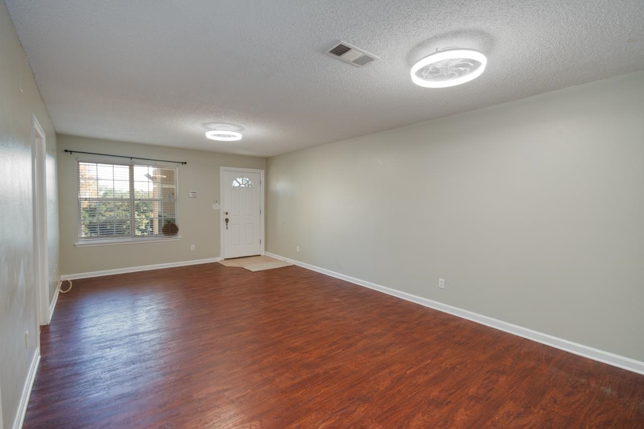 1100 Green Tree Court Unit: F