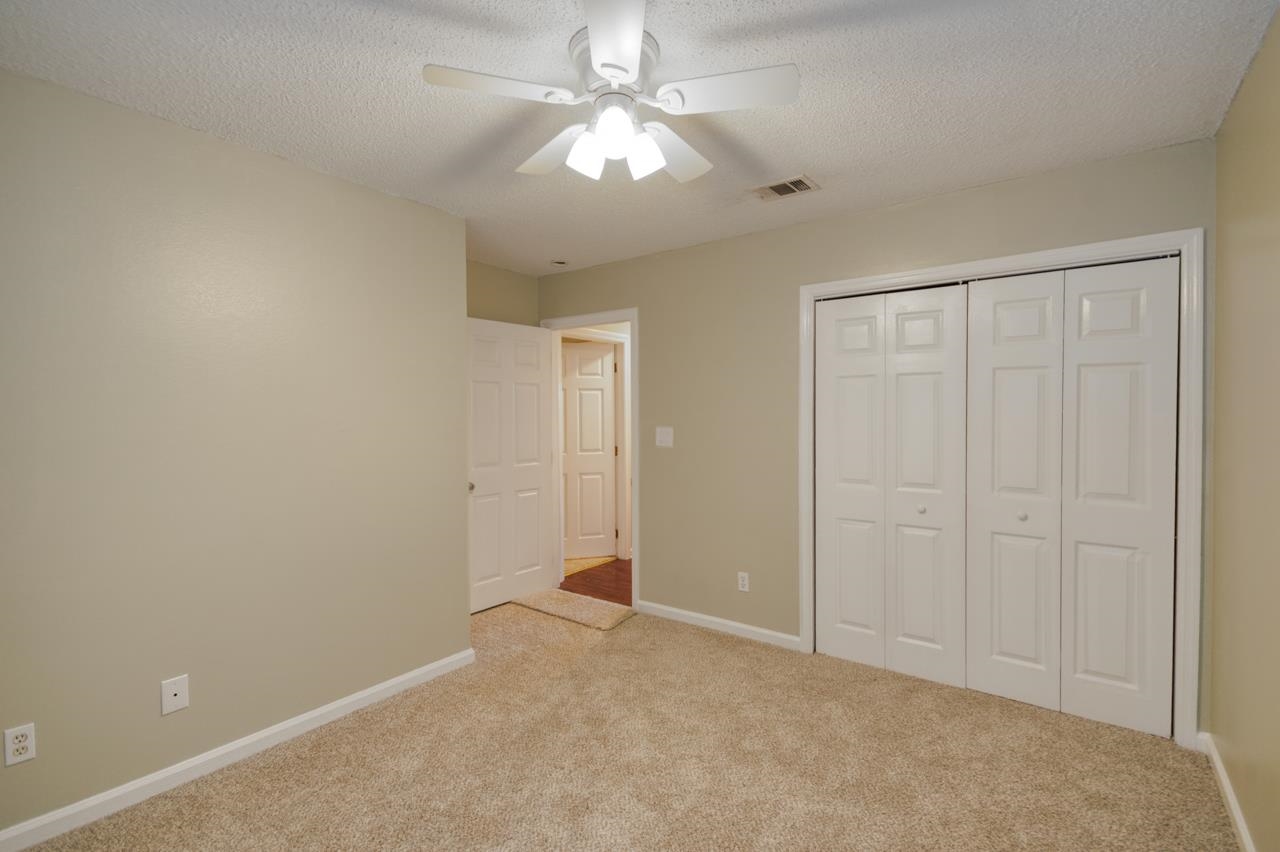 1100 Green Tree Court Unit: F