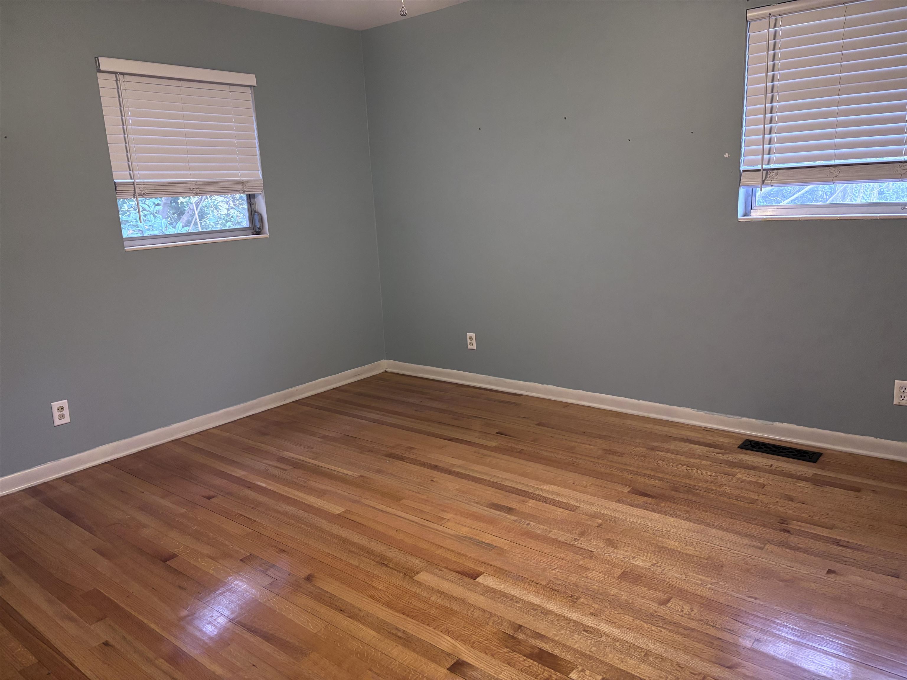 3215 Del Rio Terrace
