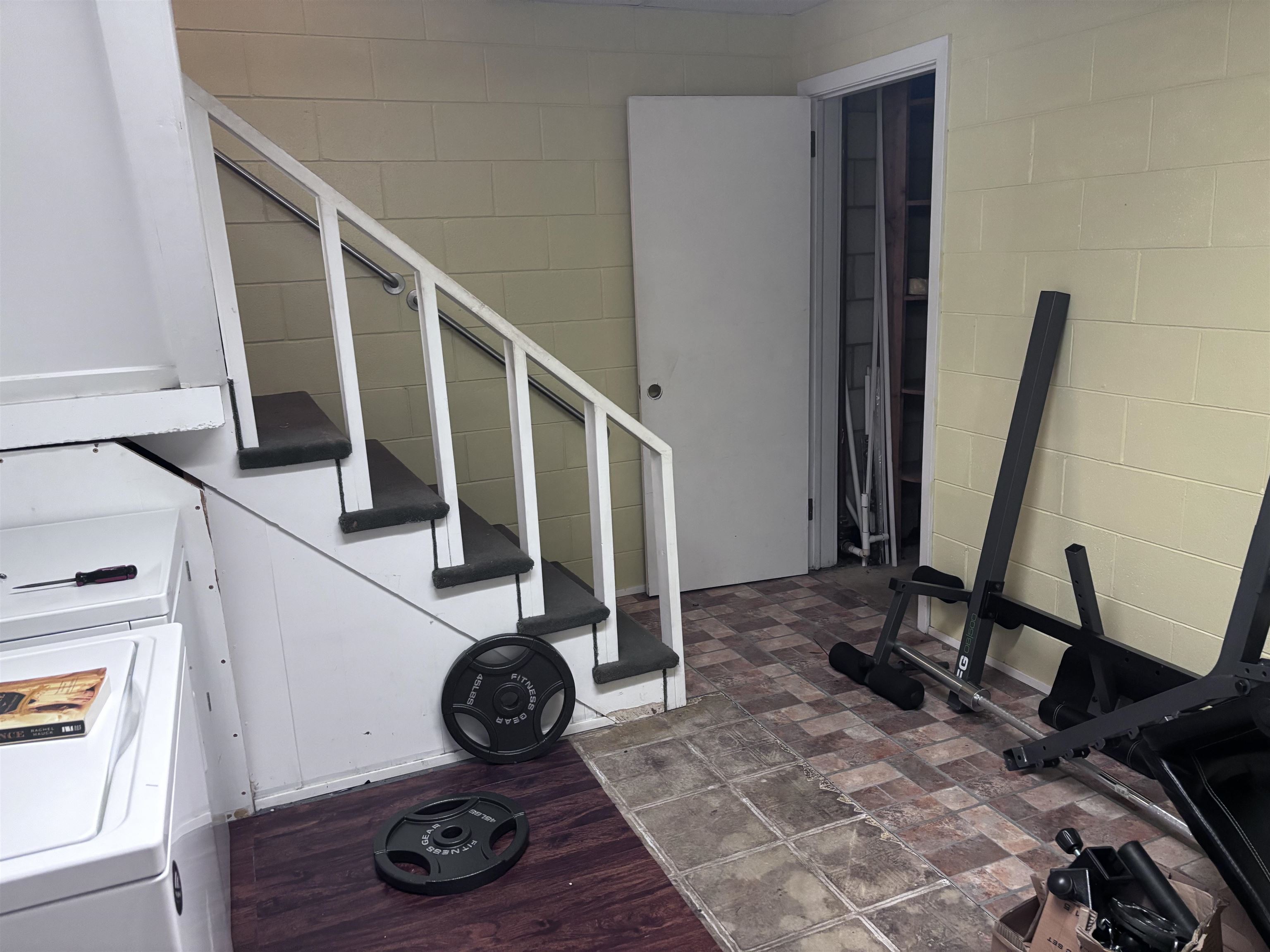 3215 Del Rio Terrace