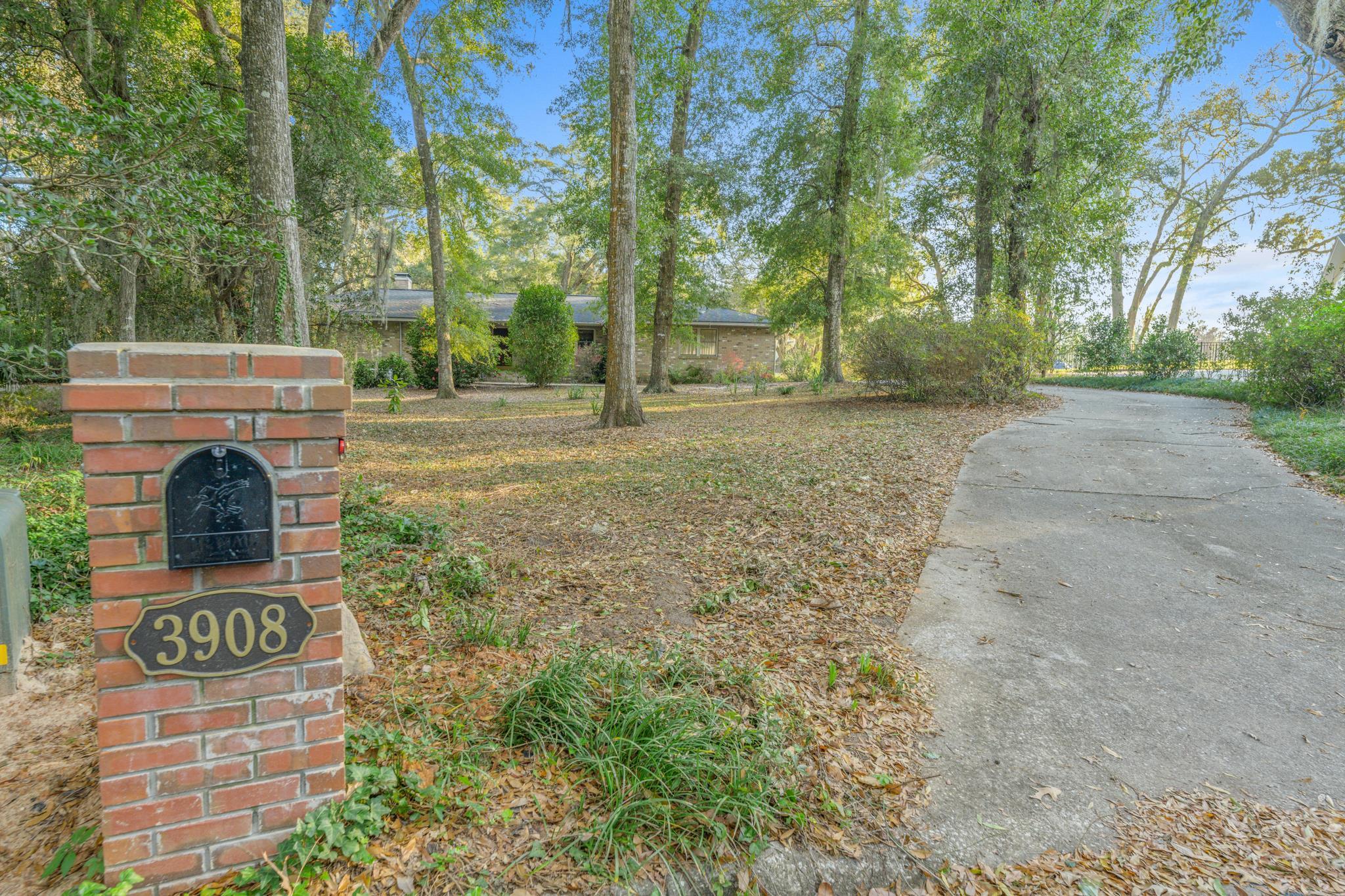 3908 Dunleer Court