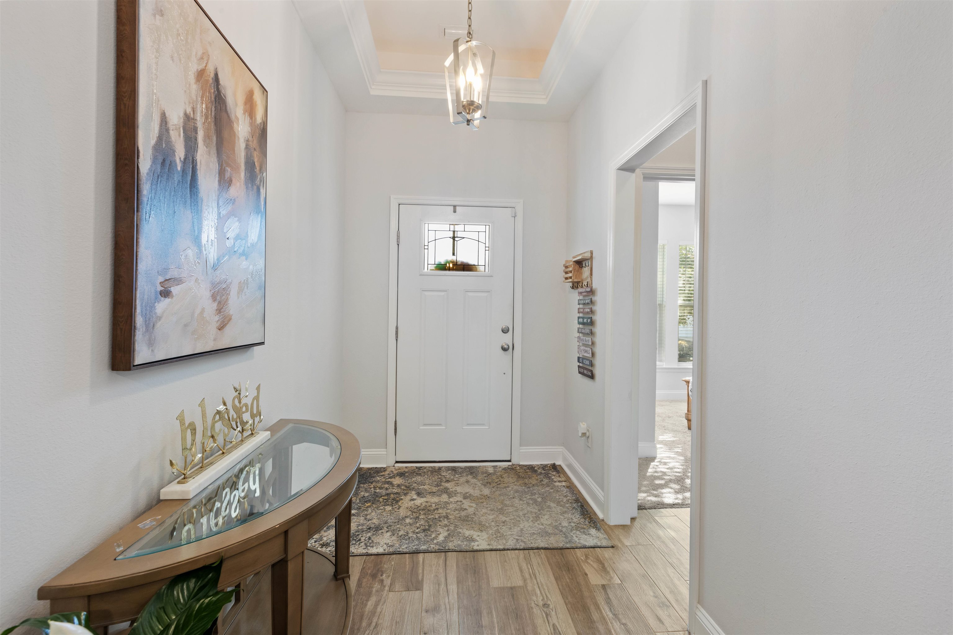 5592 Leaning Oak Trail