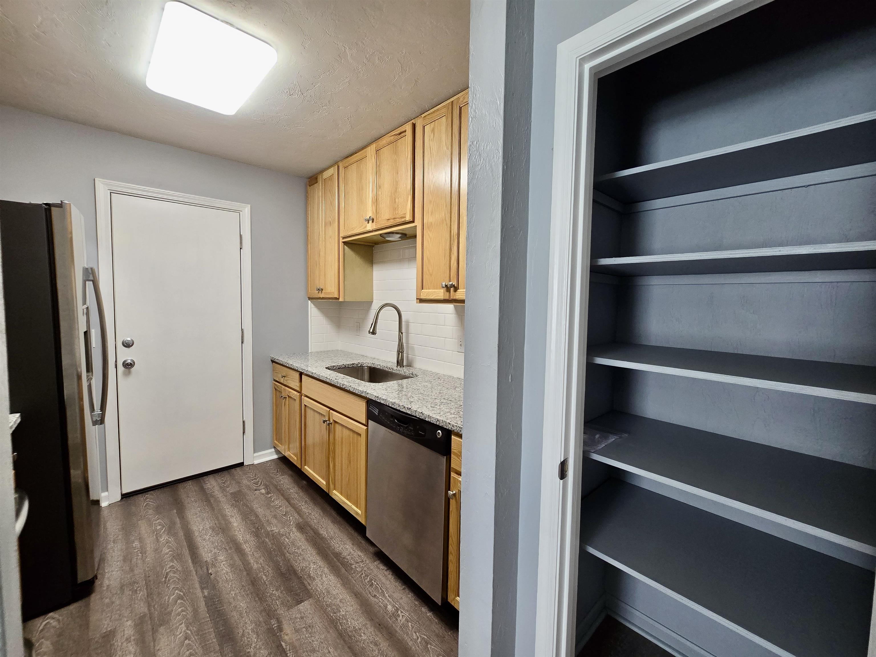 2502 Prest Court