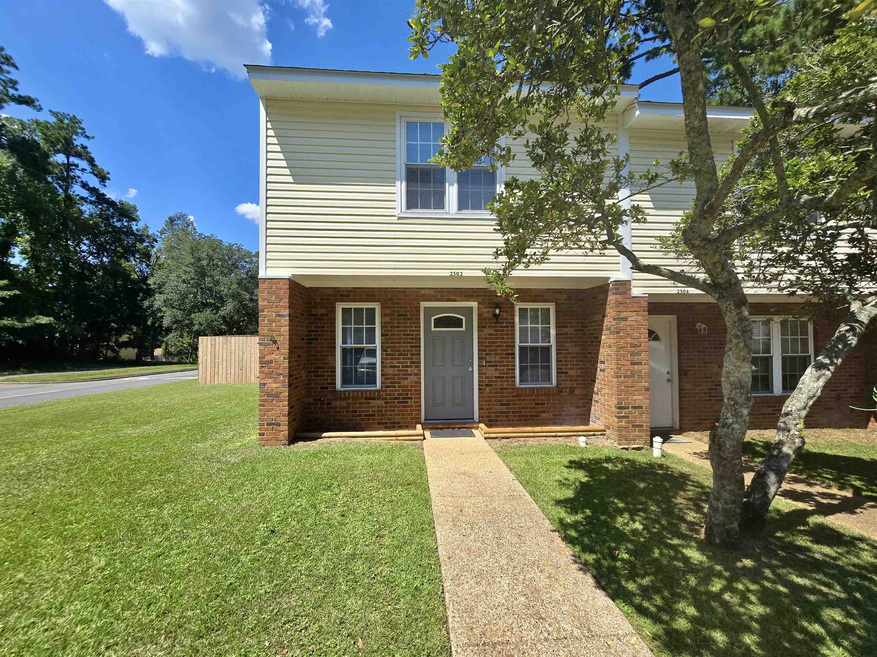 2502 Prest Court