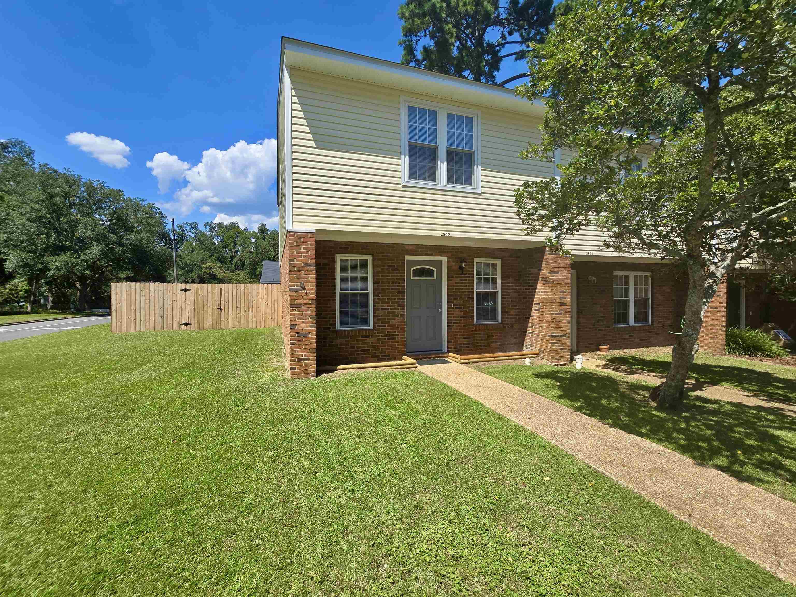 2502 Prest Court