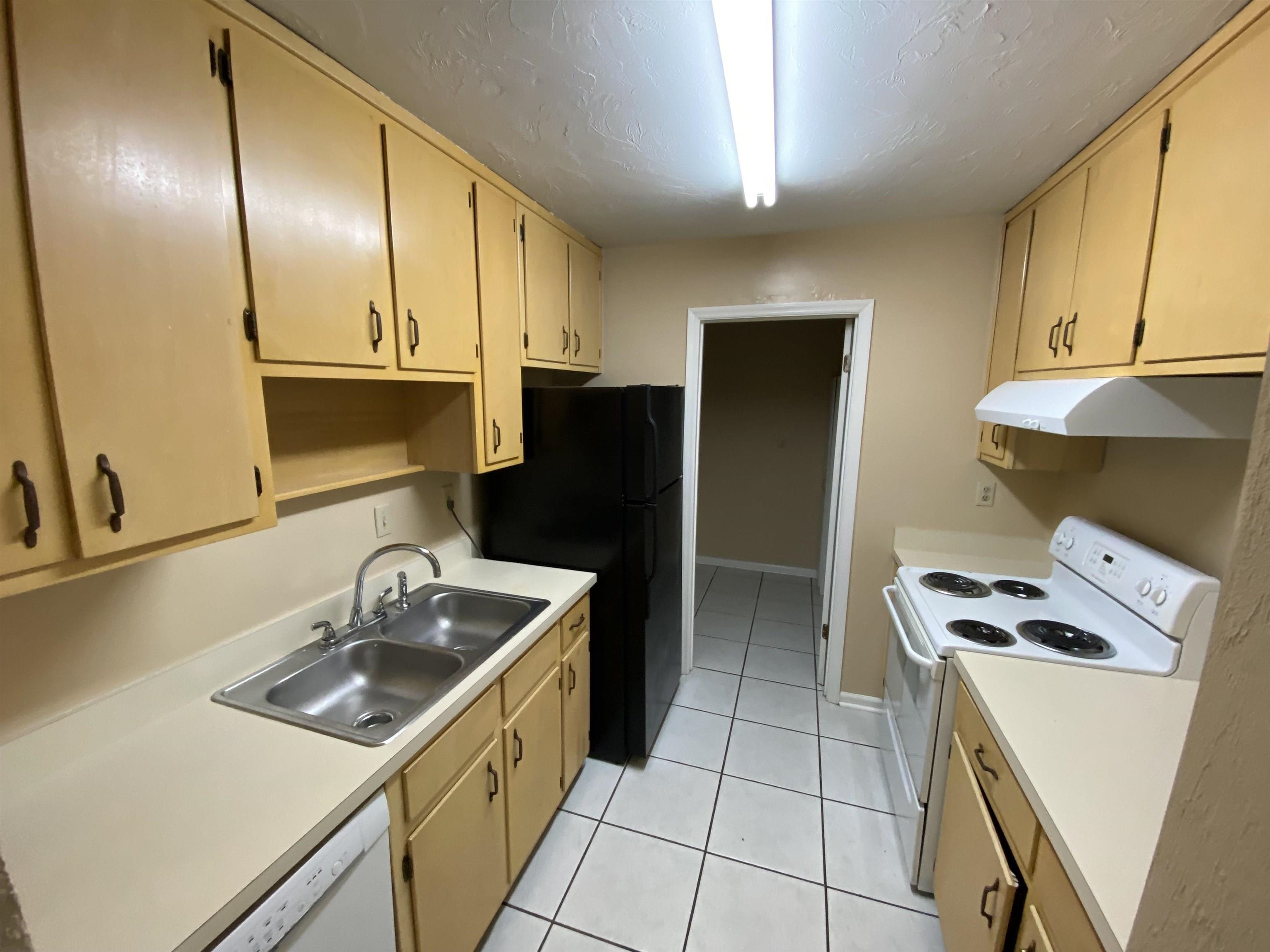 617-B Plymouth Court Unit: B