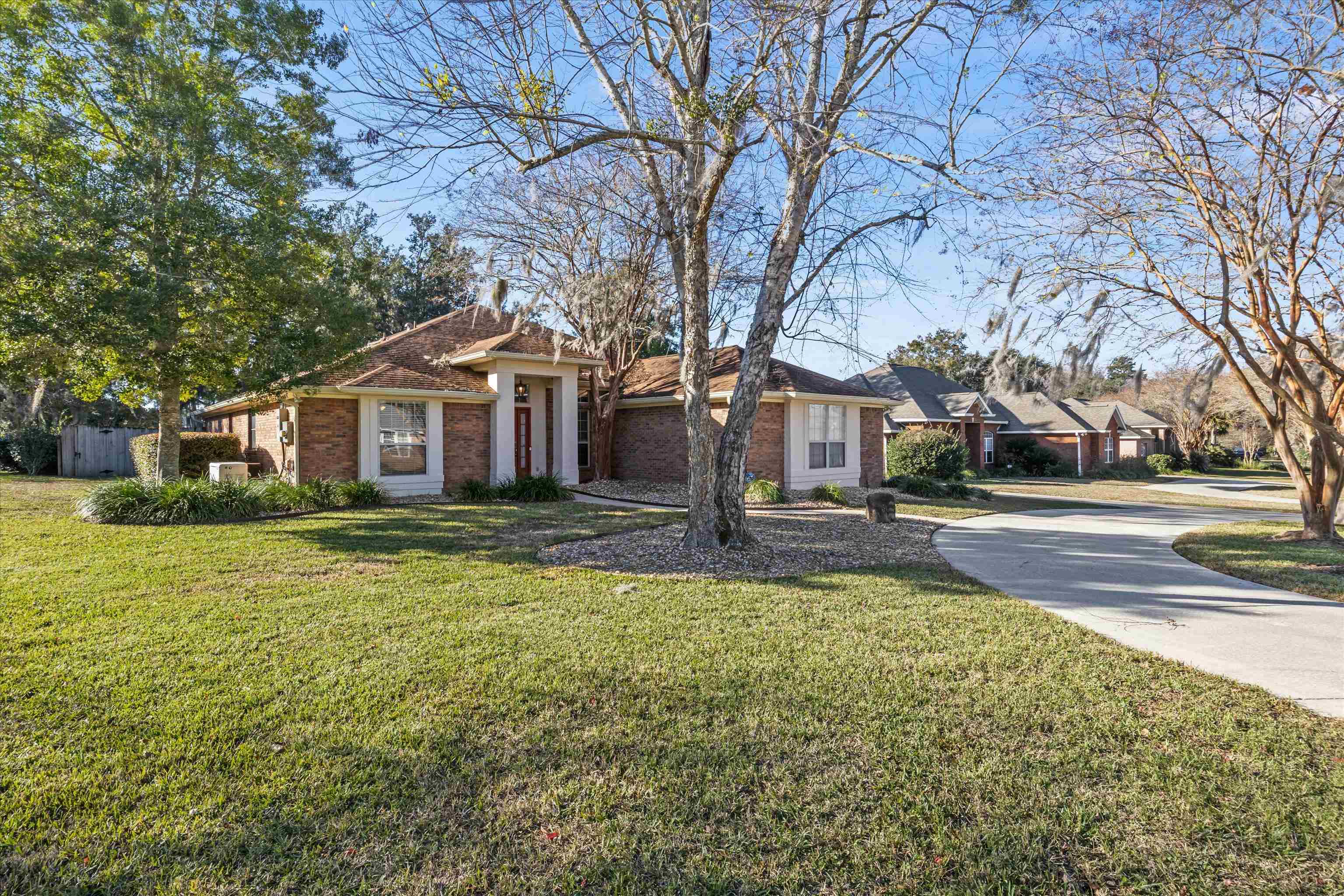 1999 Hickory Tree Lane