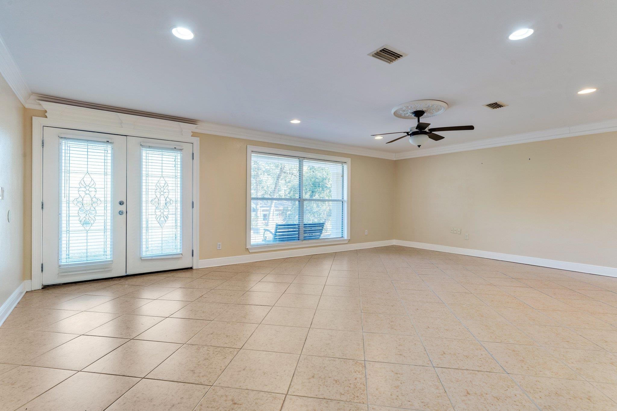 1523 Oldfield Drive