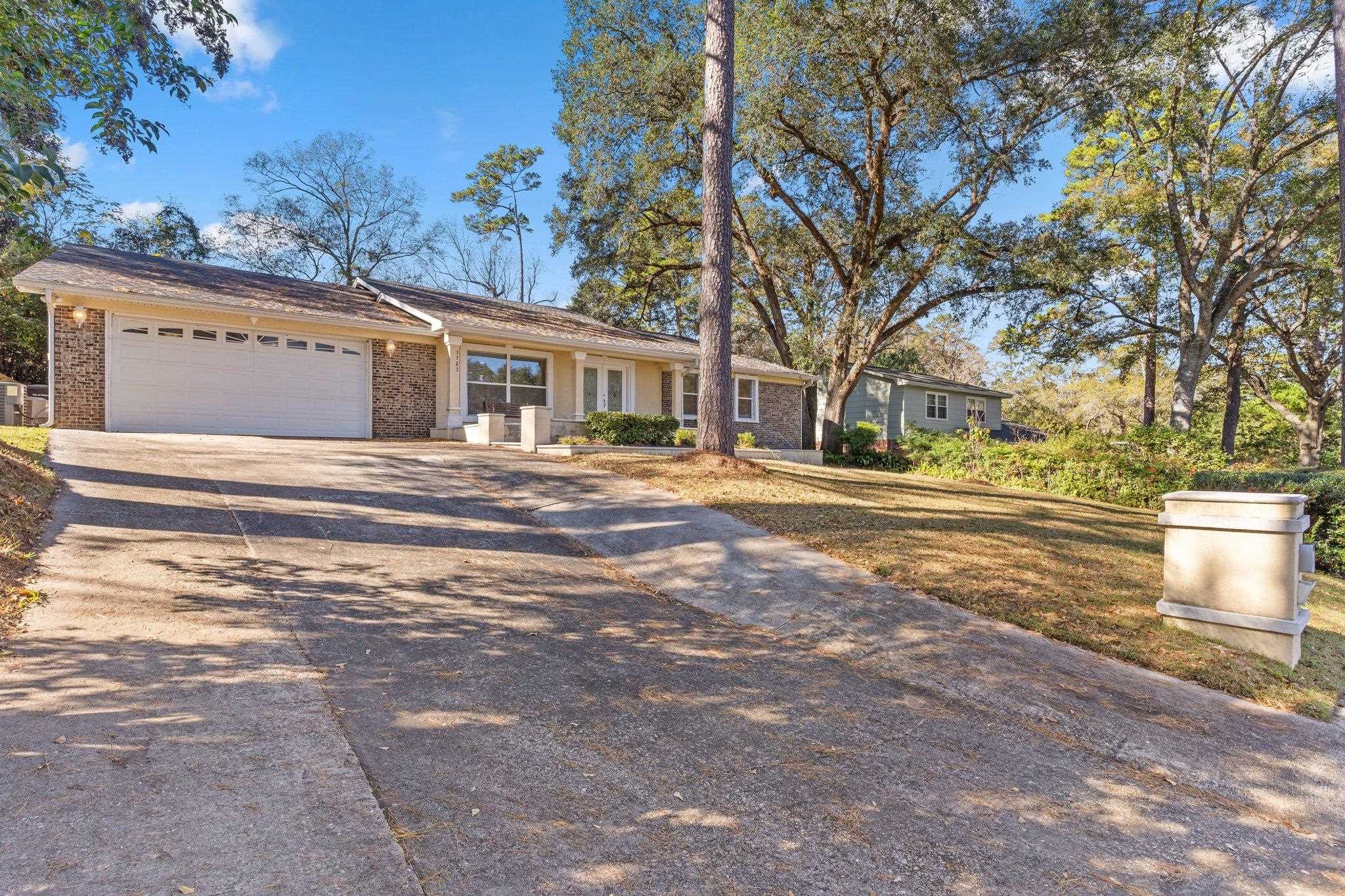 1523 Oldfield Drive