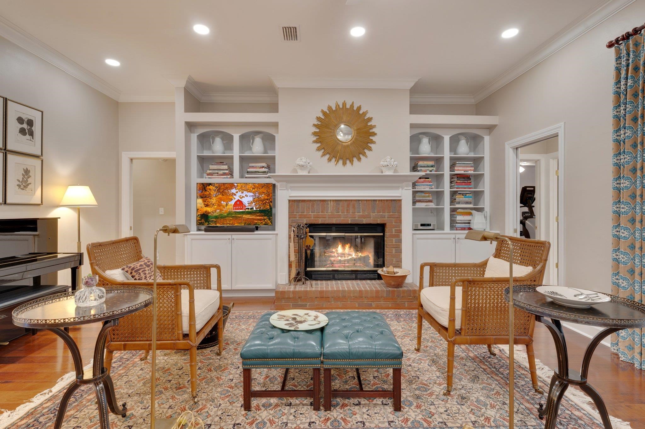 1300 Peacefield Place