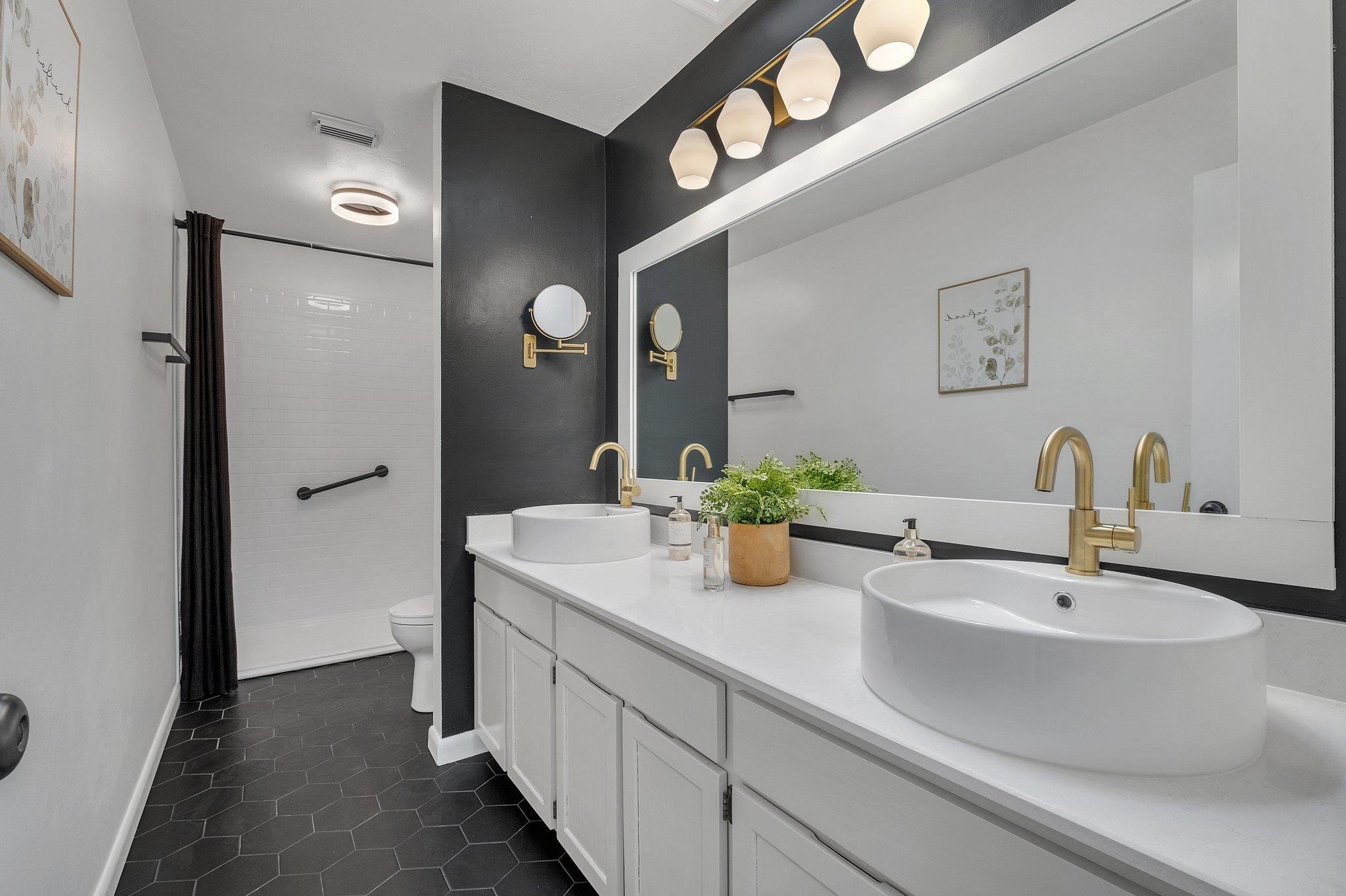 1842 Fernando Lane Unit: A-3