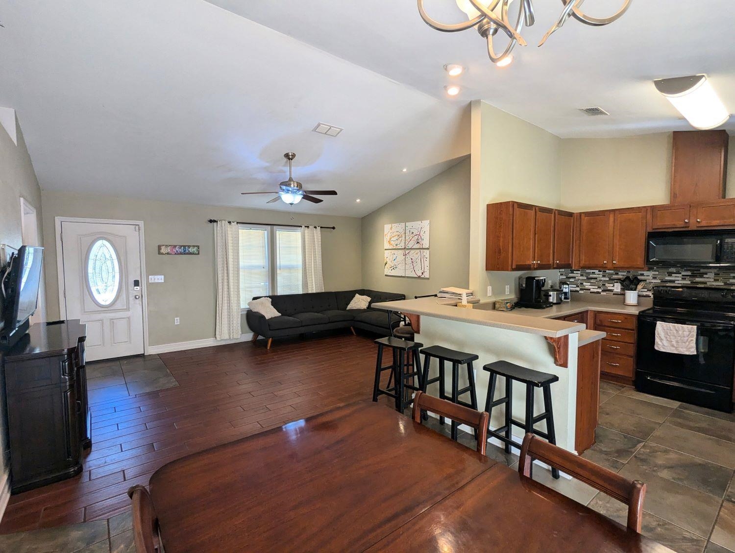 2865 Jewell Drive