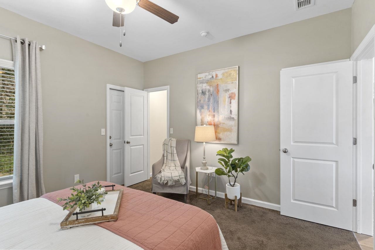 2221 Cedarbrook Court Unit: 2221