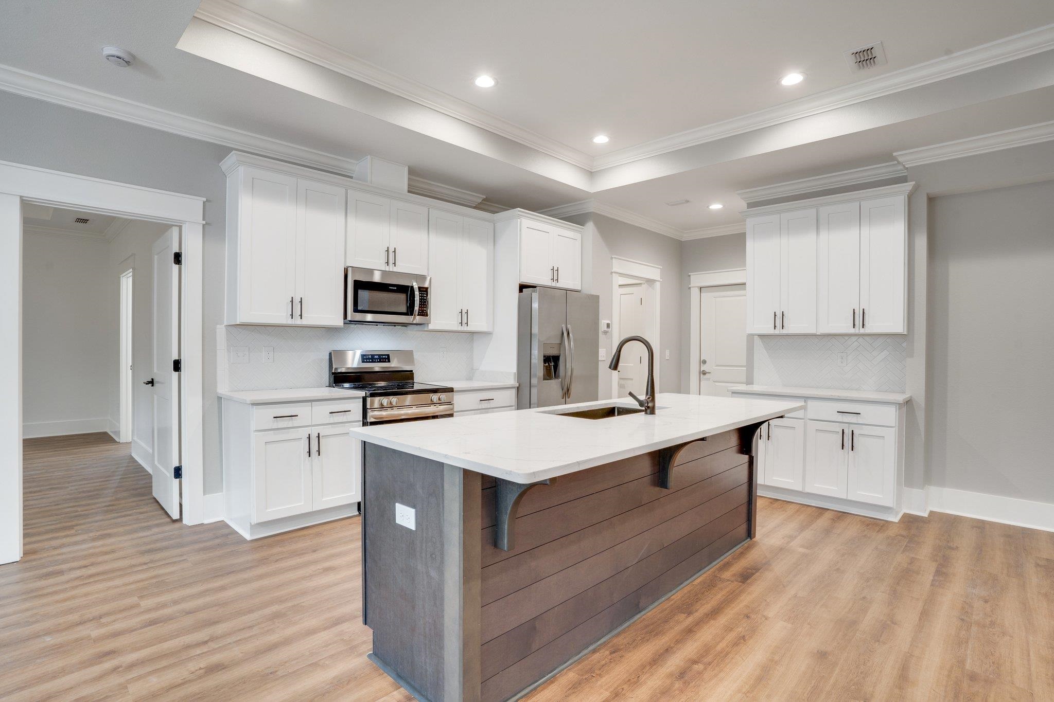 3471 Hawks Hill Trail