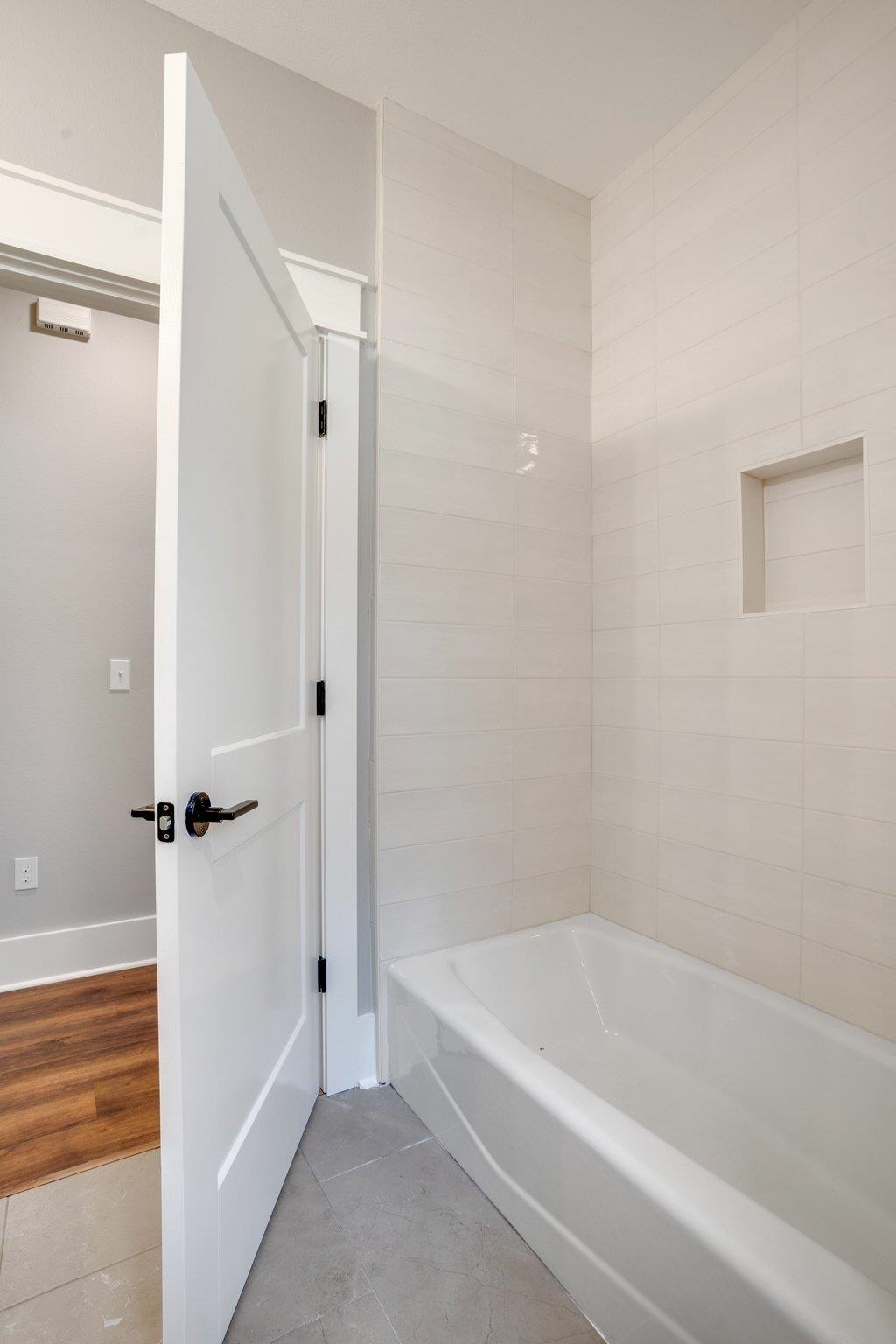 3471 Hawks Hill Trail