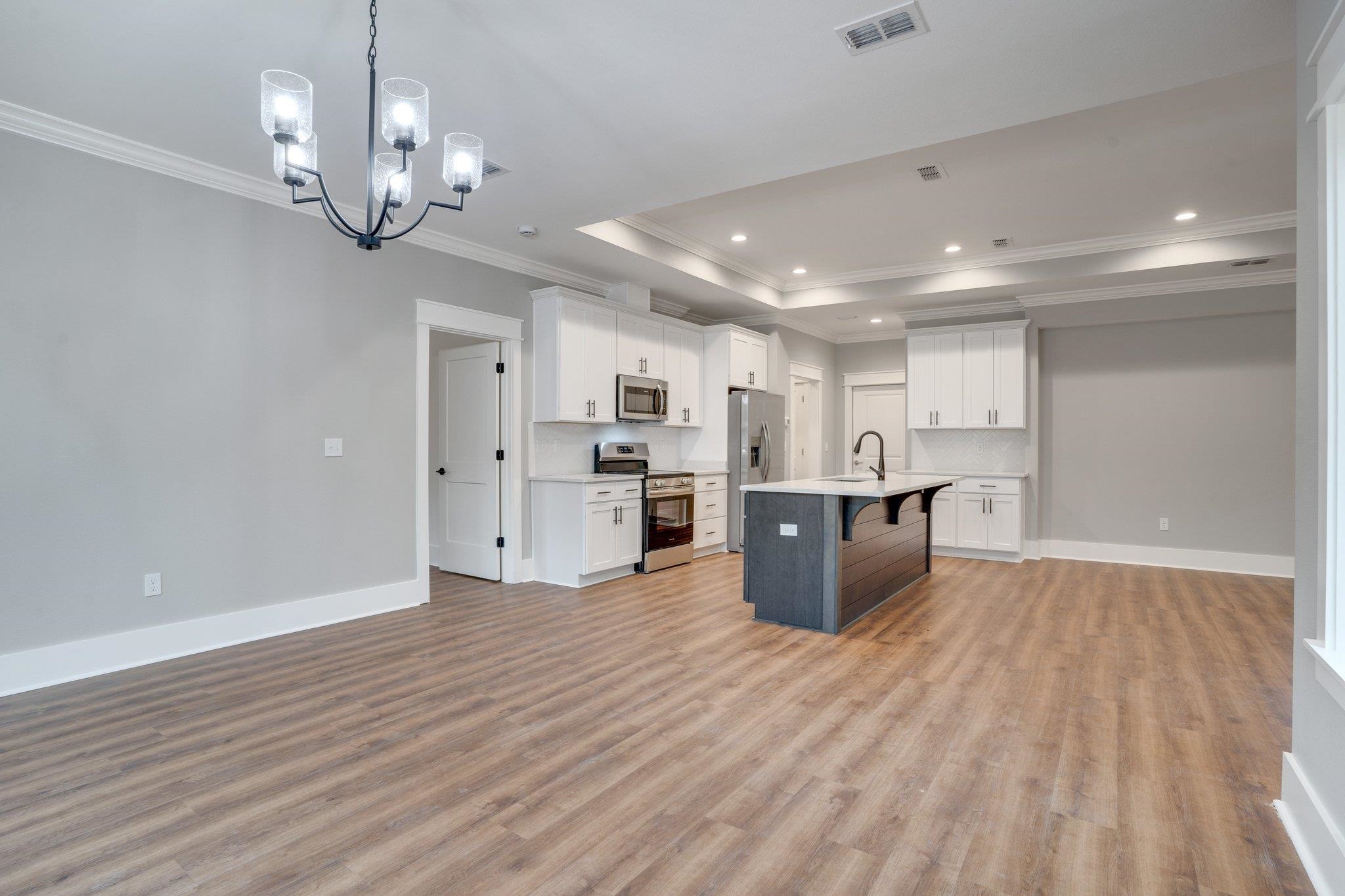 3471 Hawks Hill Trail