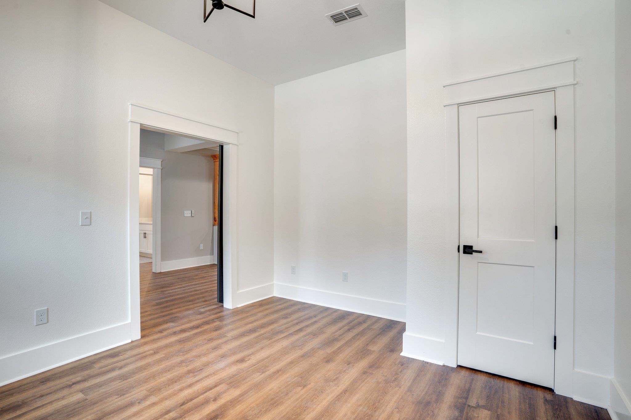 3471 Hawks Hill Trail