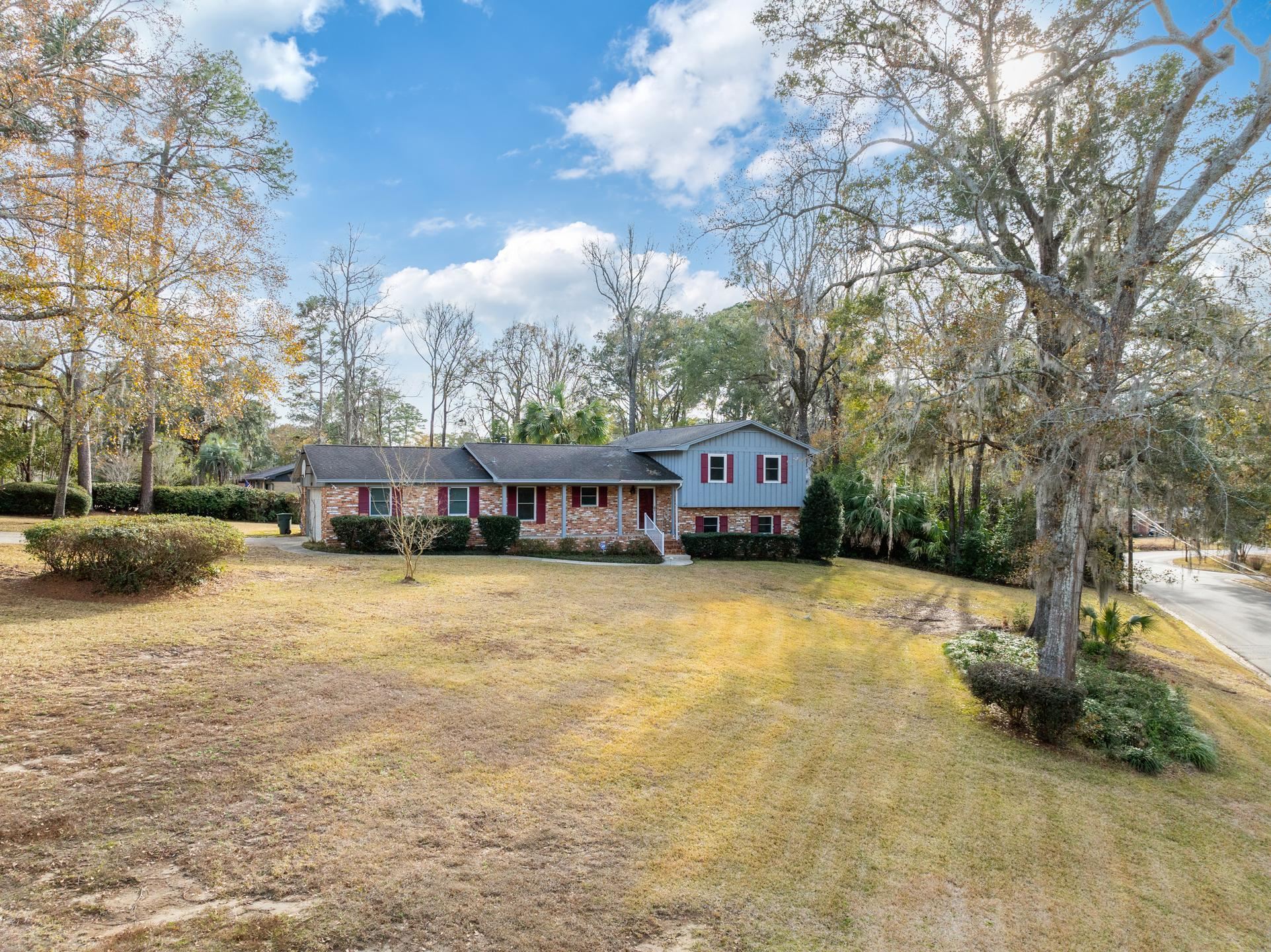 1906 NANTICOKE Circle