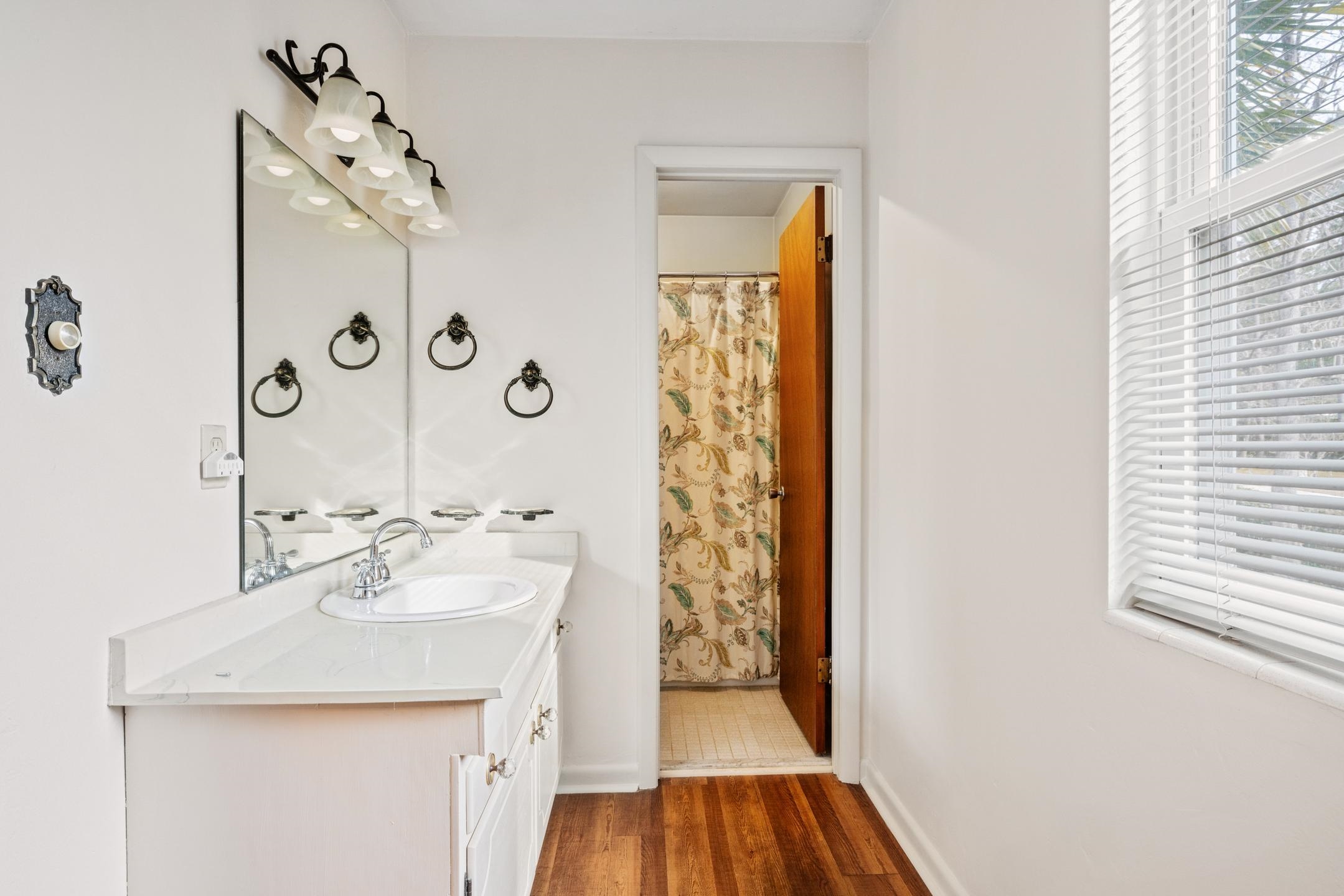 1906 NANTICOKE Circle