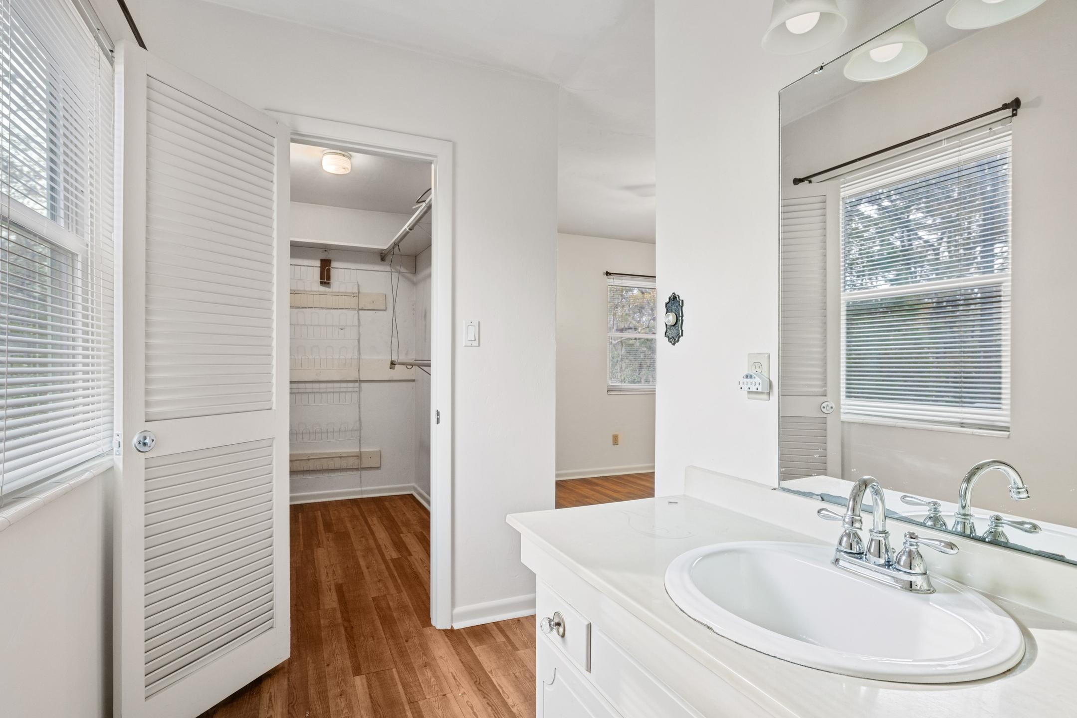 1906 NANTICOKE Circle