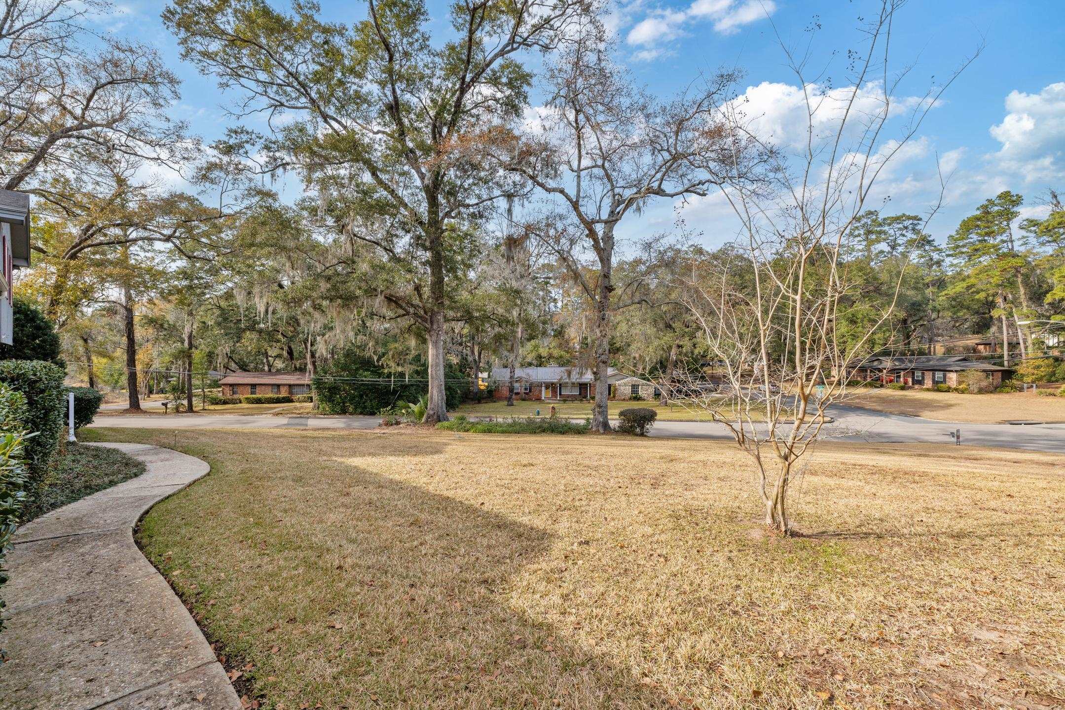 1906 NANTICOKE Circle