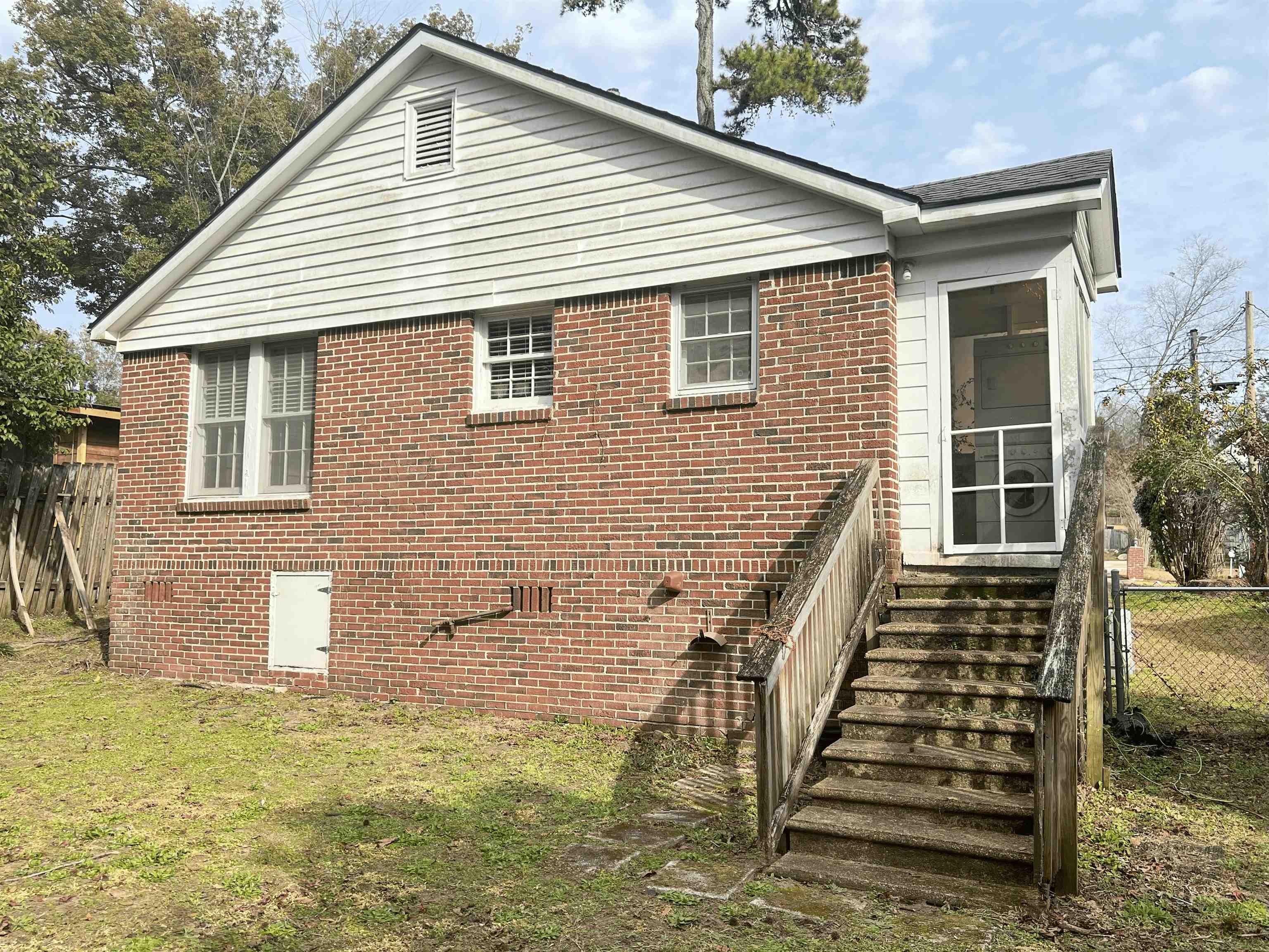 406 Talaflo Street