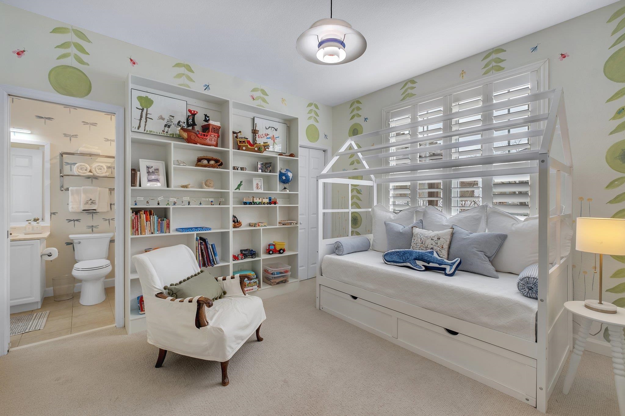 4213 Summertree Drive