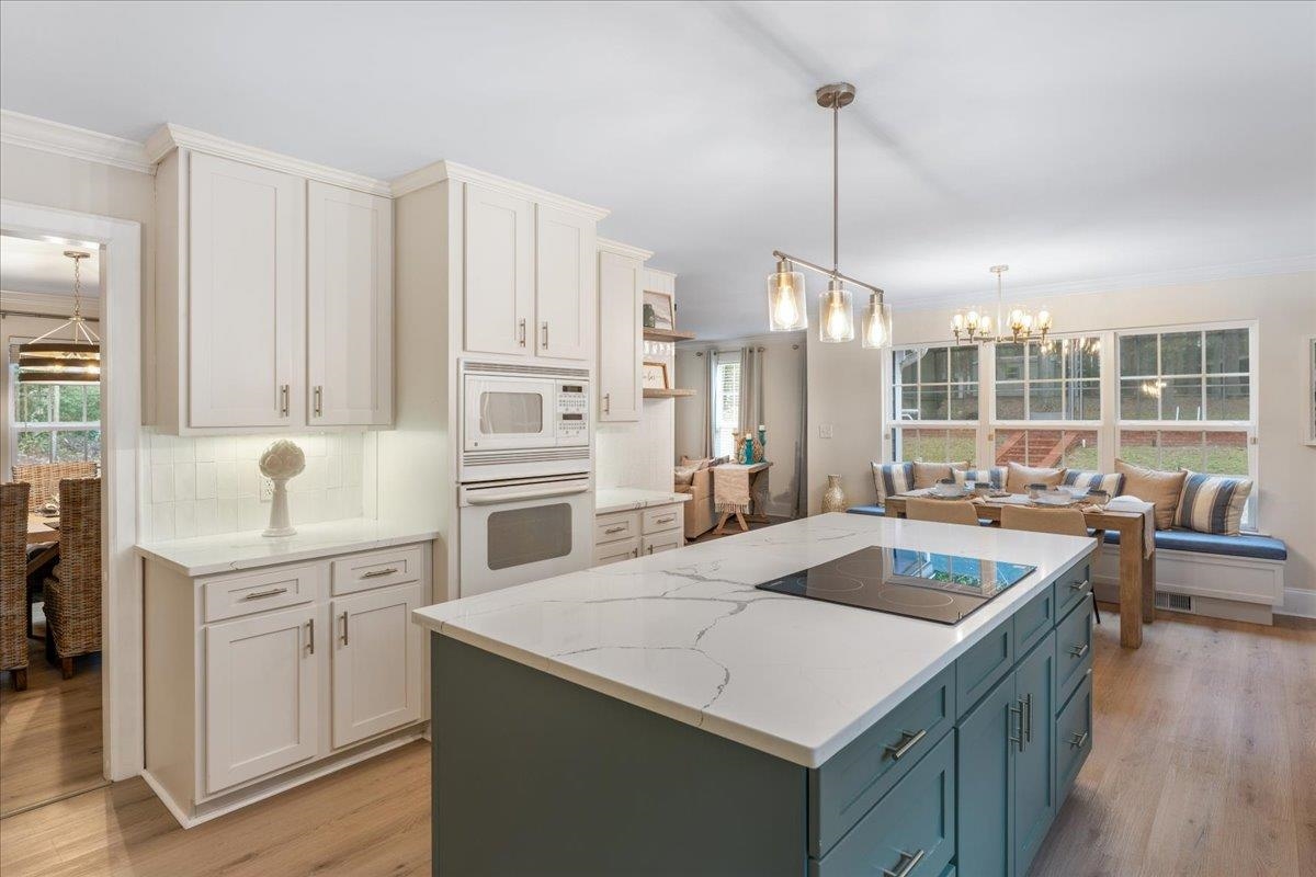 6511 Aqueduct Court