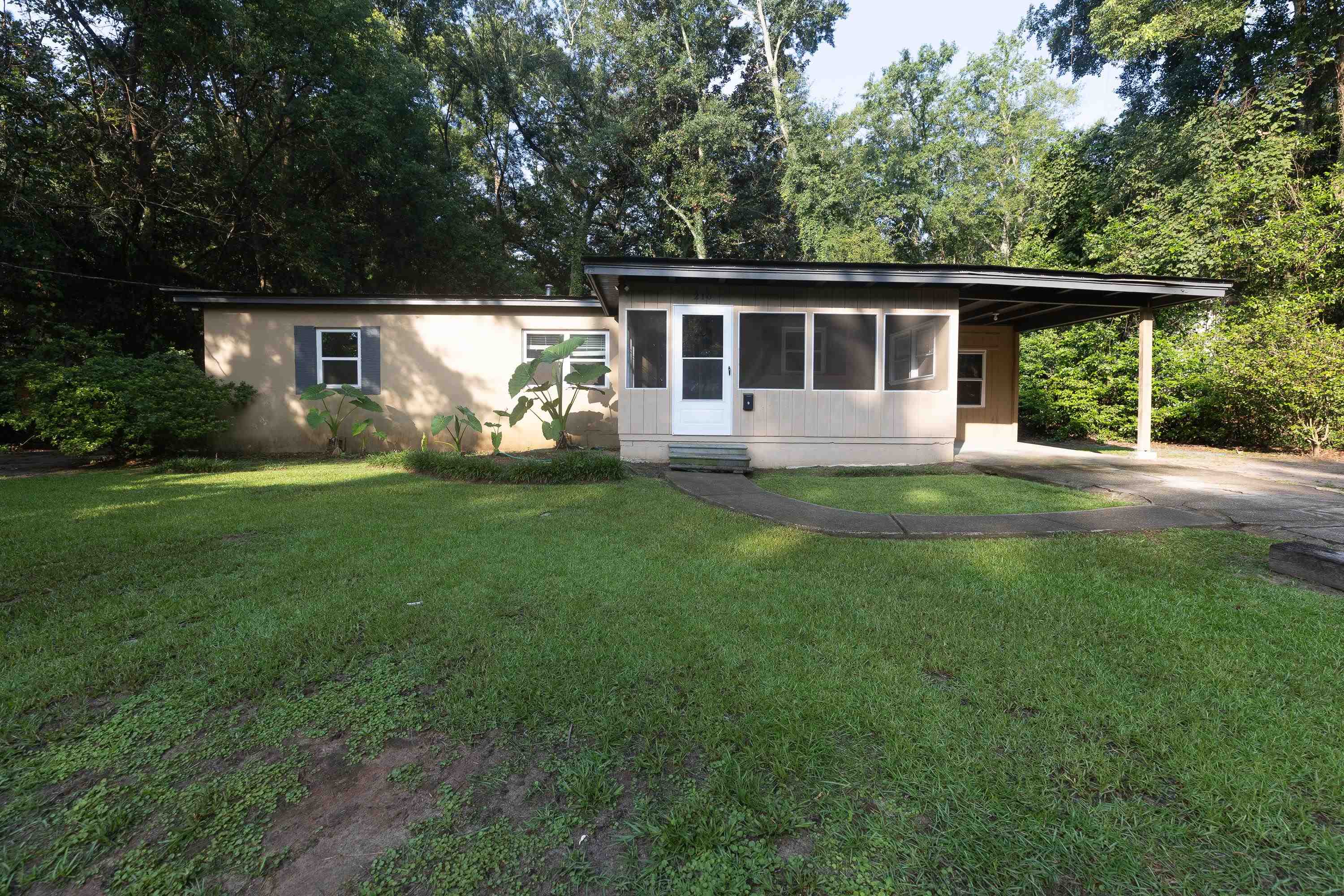 216 Westridge Drive