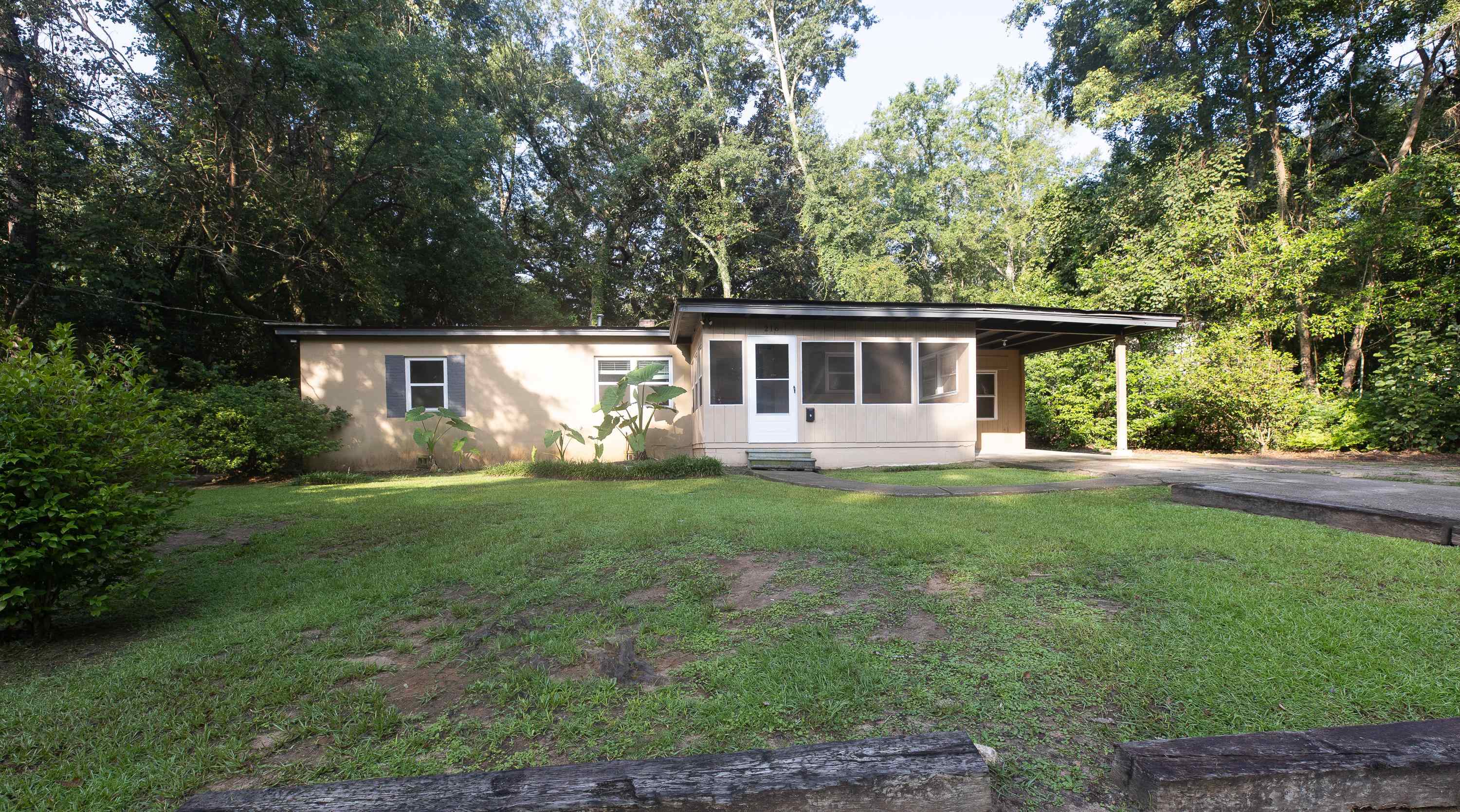 216 Westridge Drive