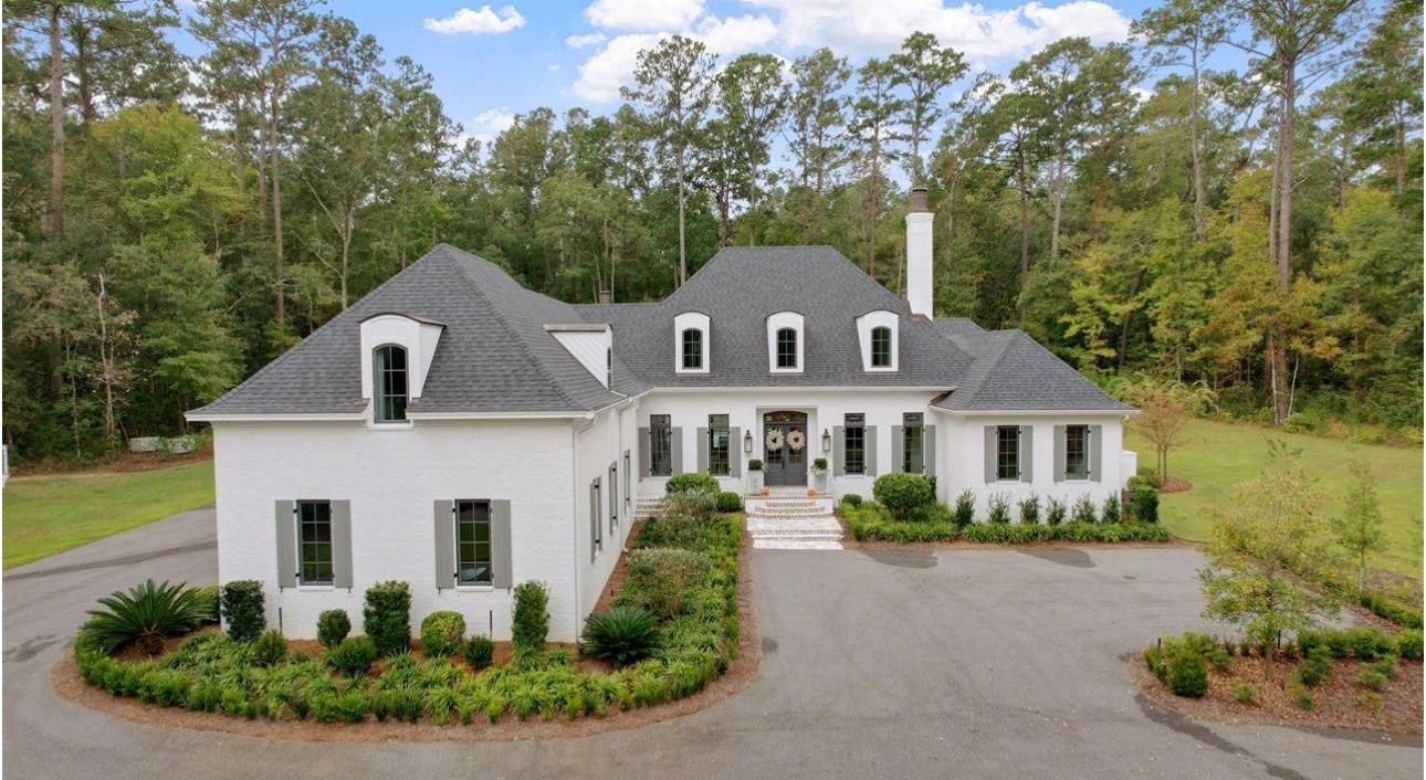 152 Rosehill Drive