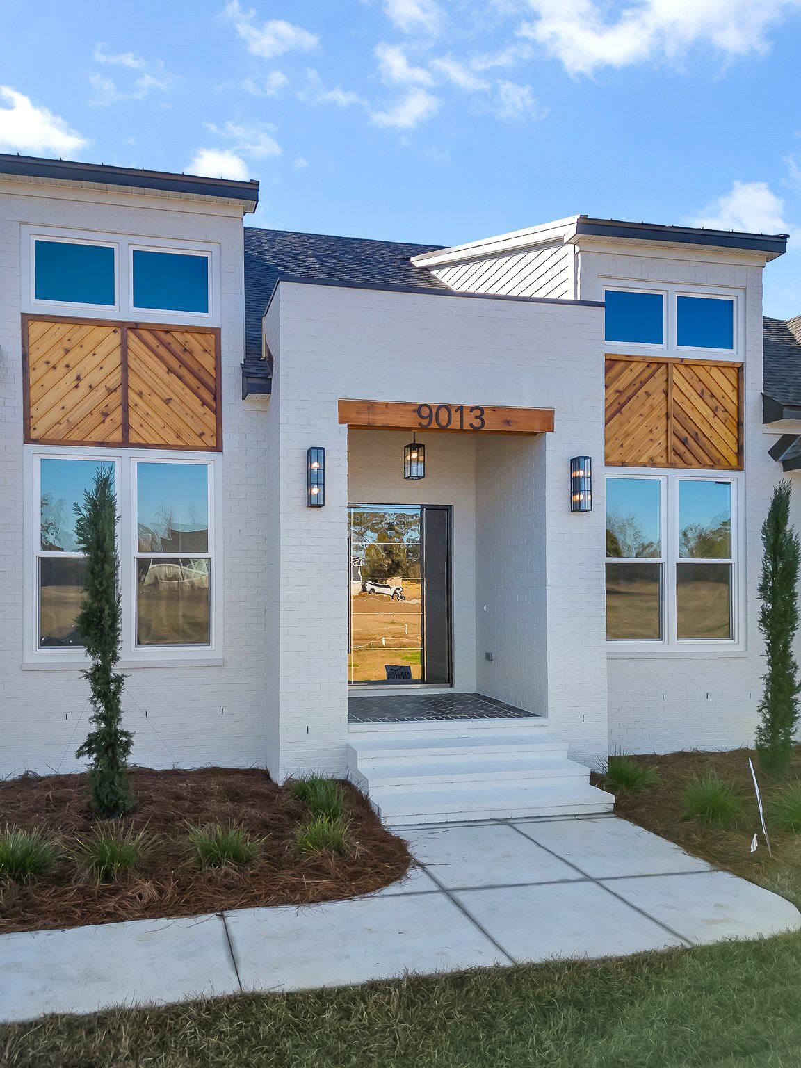 9013 Tabb Lane