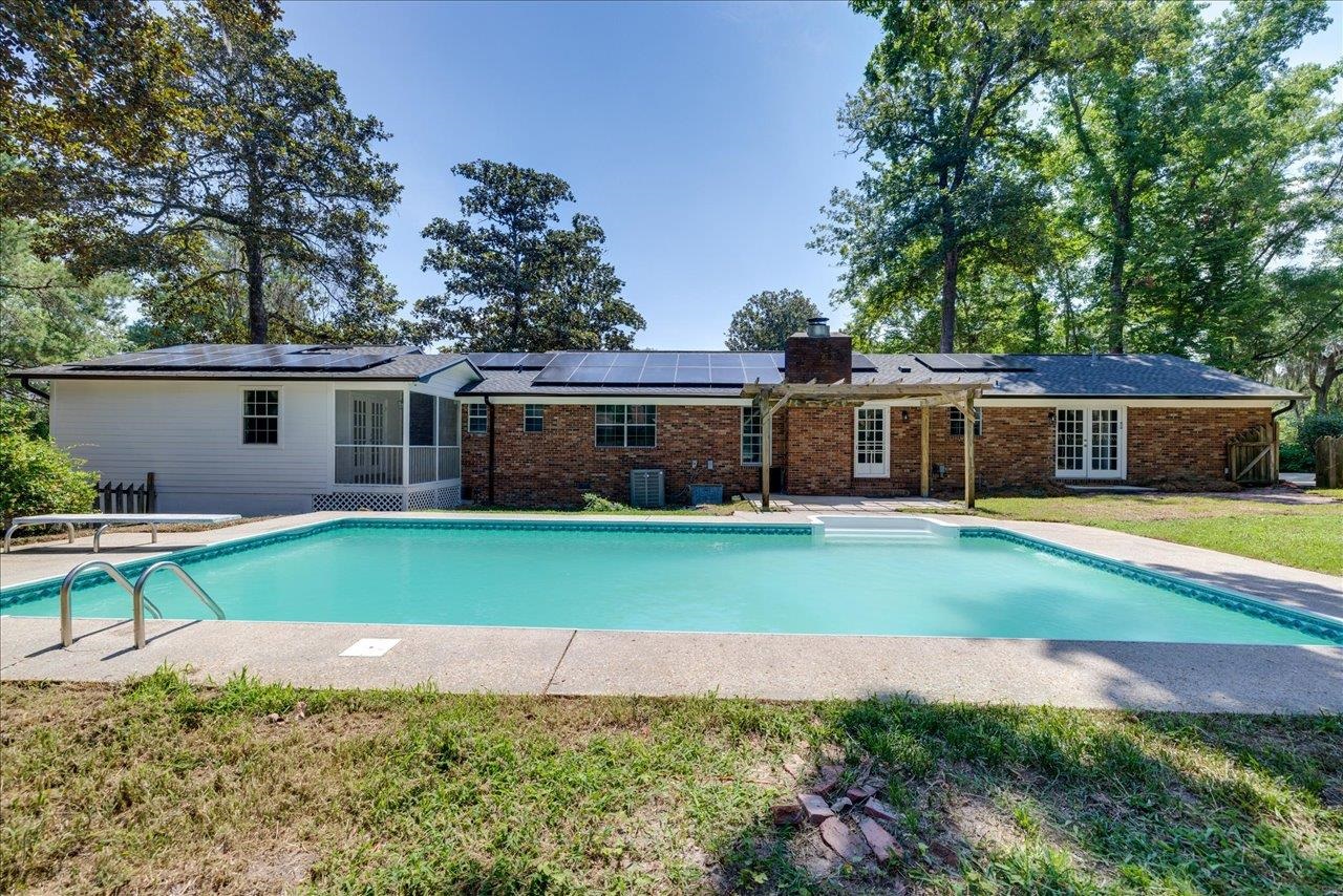 3752 Suffolk Drive