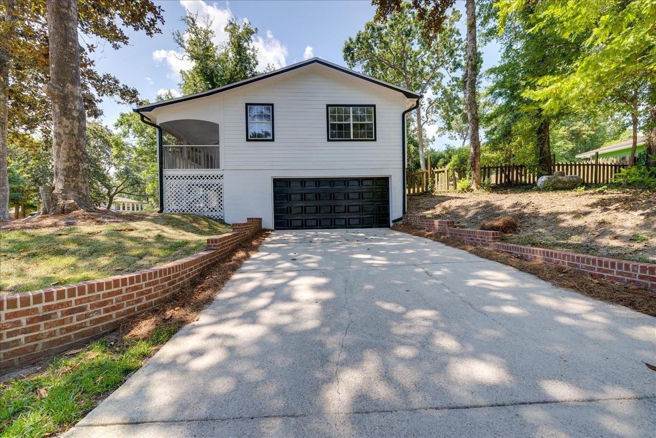 3752 Suffolk Drive