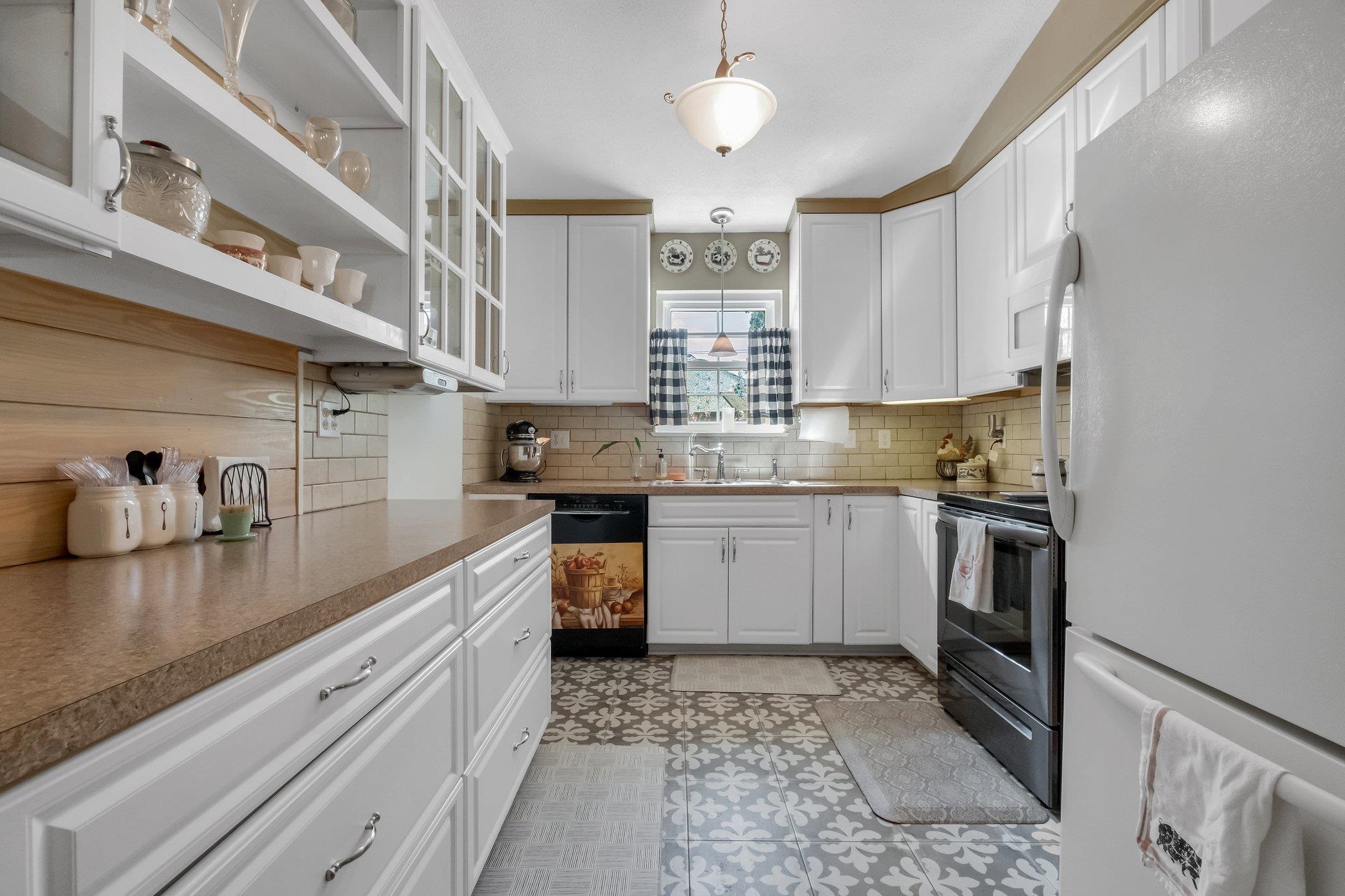6808 Hill Gail Trail