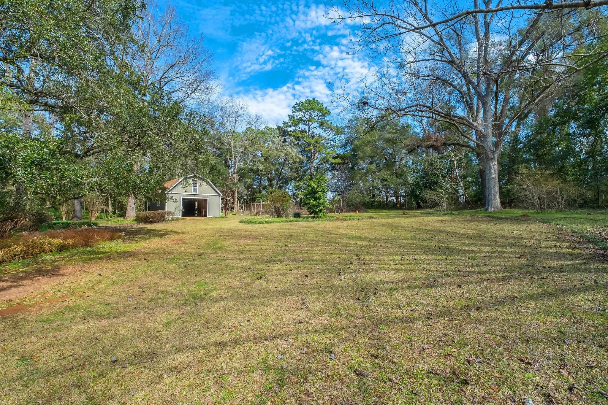 1465 Groveland Hills Drive